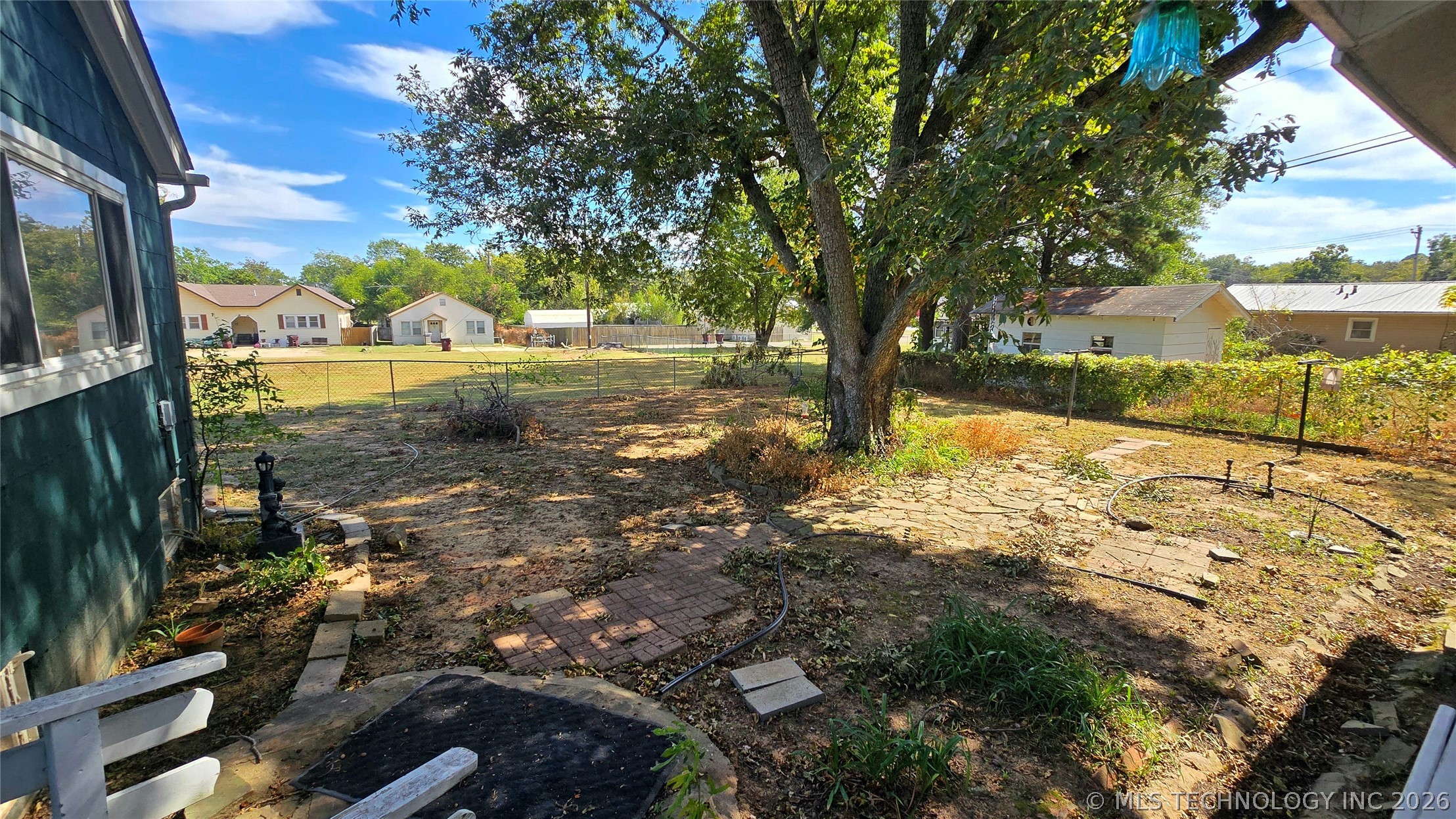 607 Sunset Strip Eufaula OK 74432