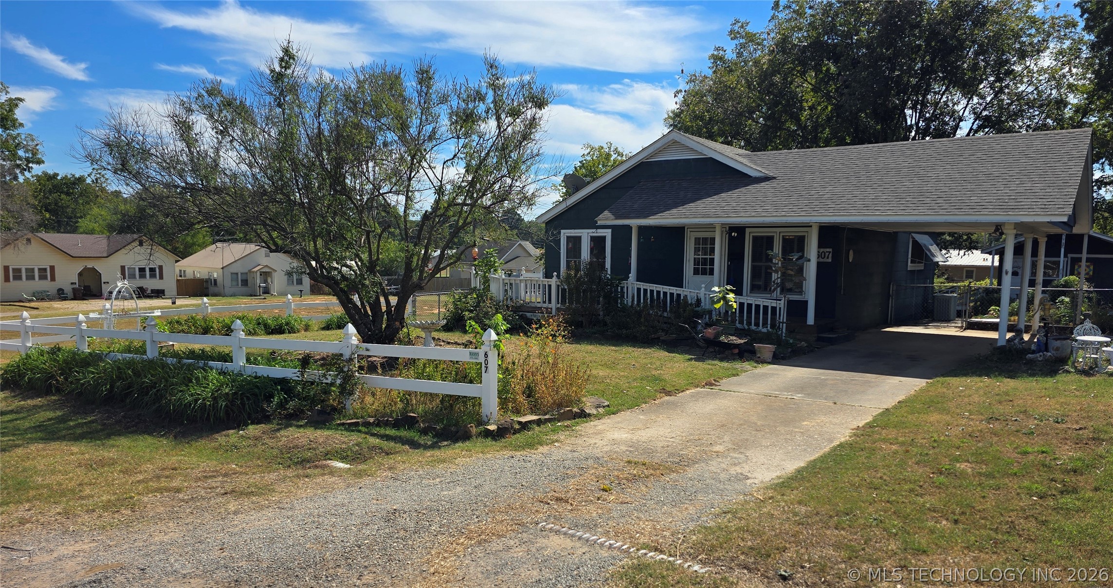 607 Sunset Strip Eufaula OK 74432