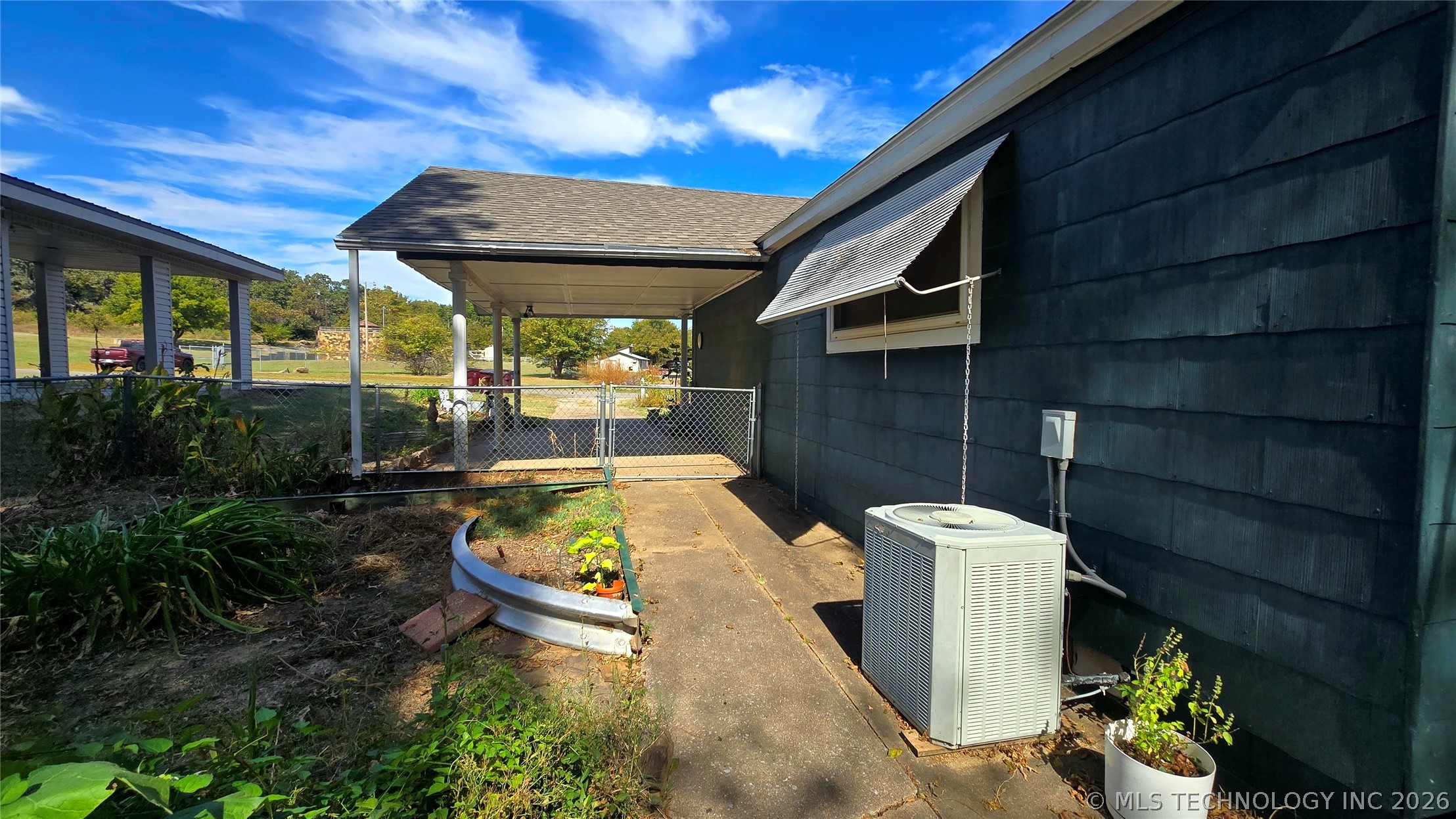 607 Sunset Strip Eufaula OK 74432