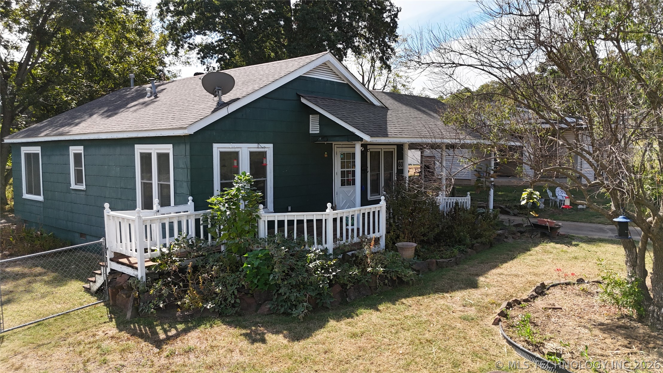 607 Sunset Strip Eufaula OK 74432