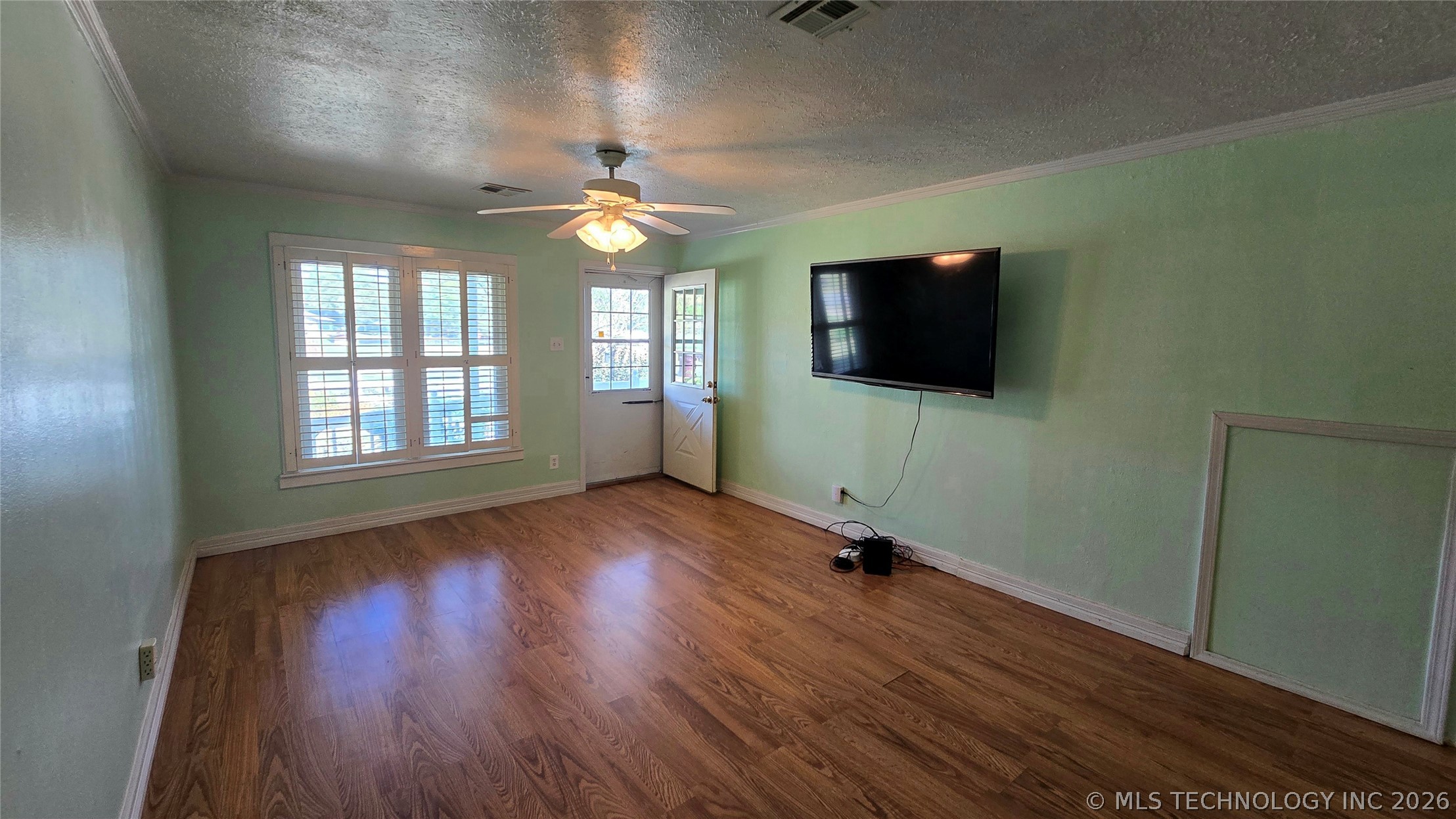 607 Sunset Strip Eufaula OK 74432