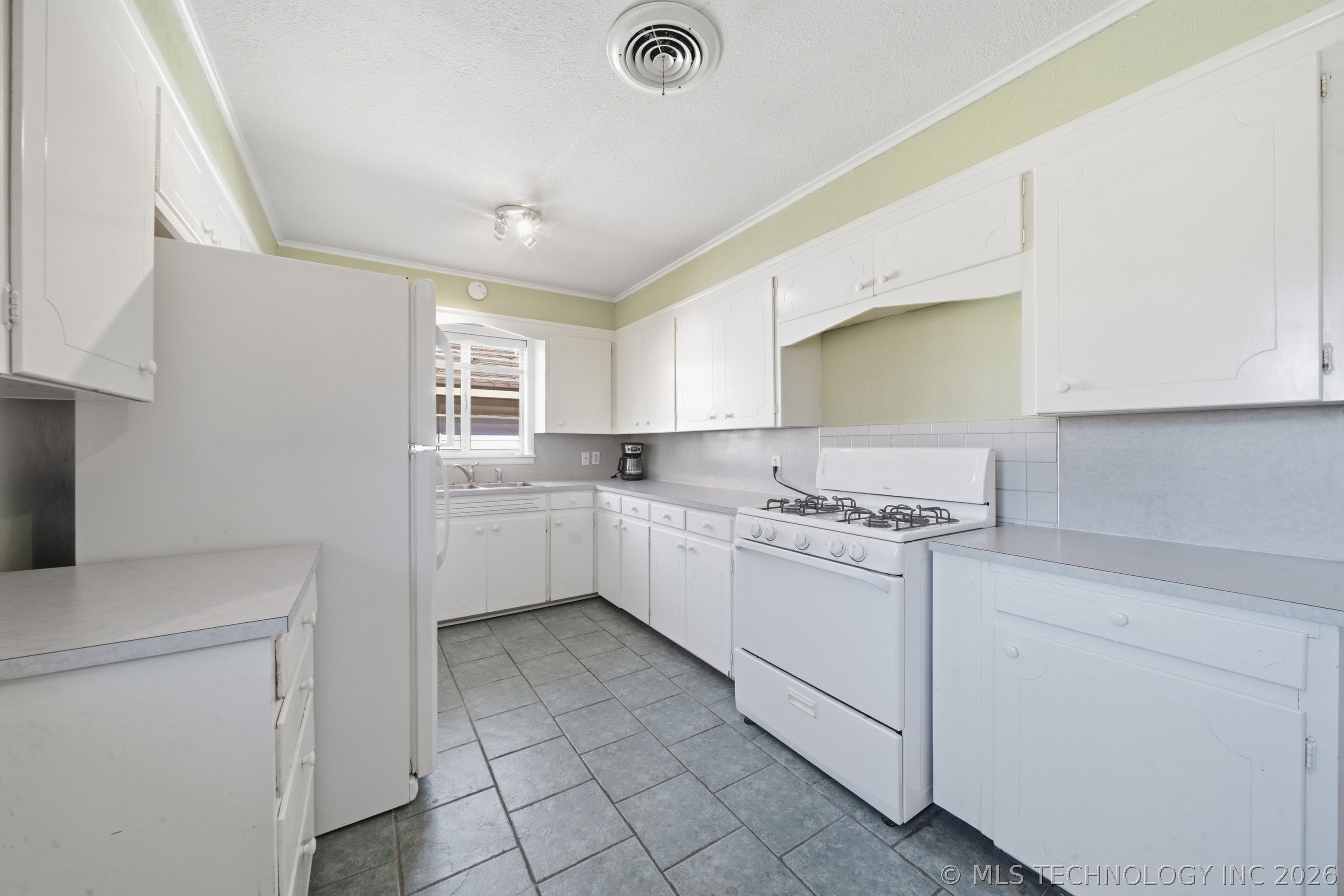 6629 E 28th Street Tulsa OK 74129