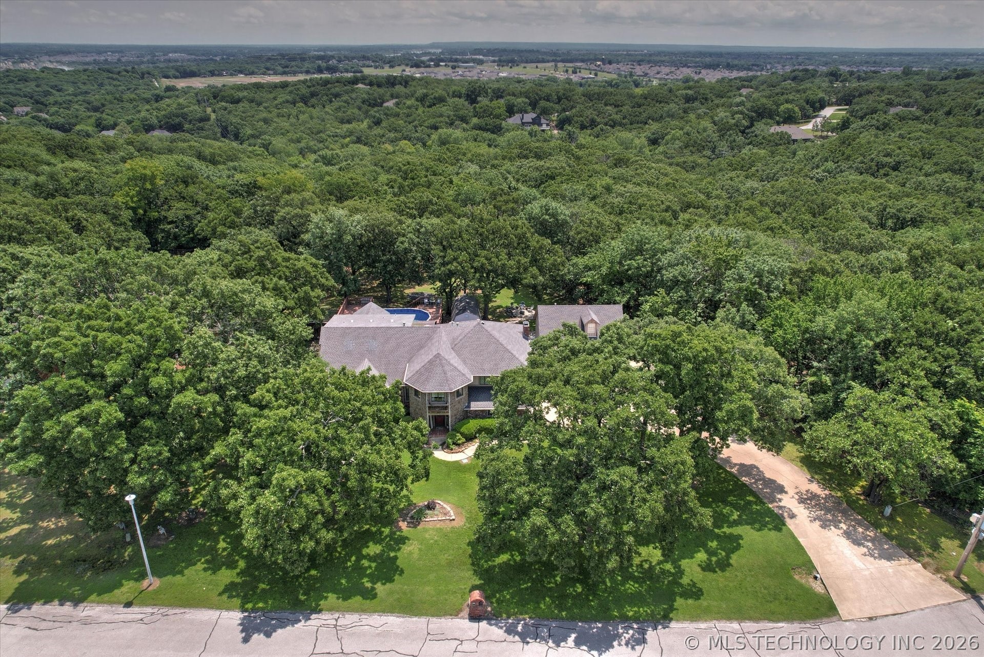 12525 S Skyline Drive Jenks OK 74037