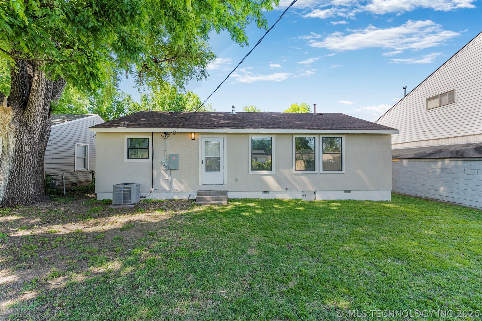 252 E 45th Place Tulsa OK 74105