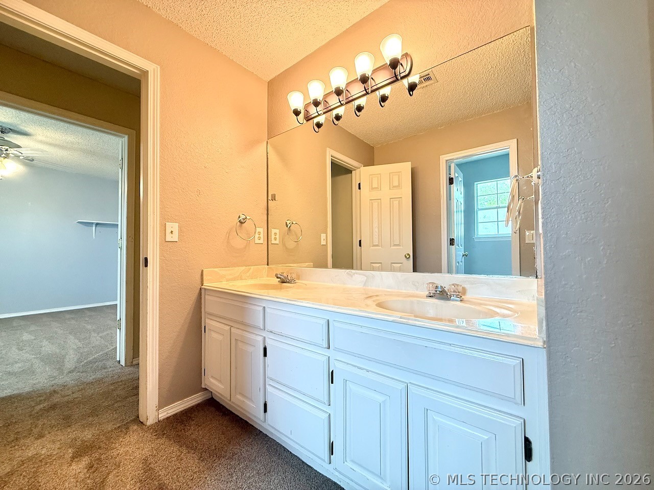 516 S Laurel Avenue Broken Arrow OK 74012