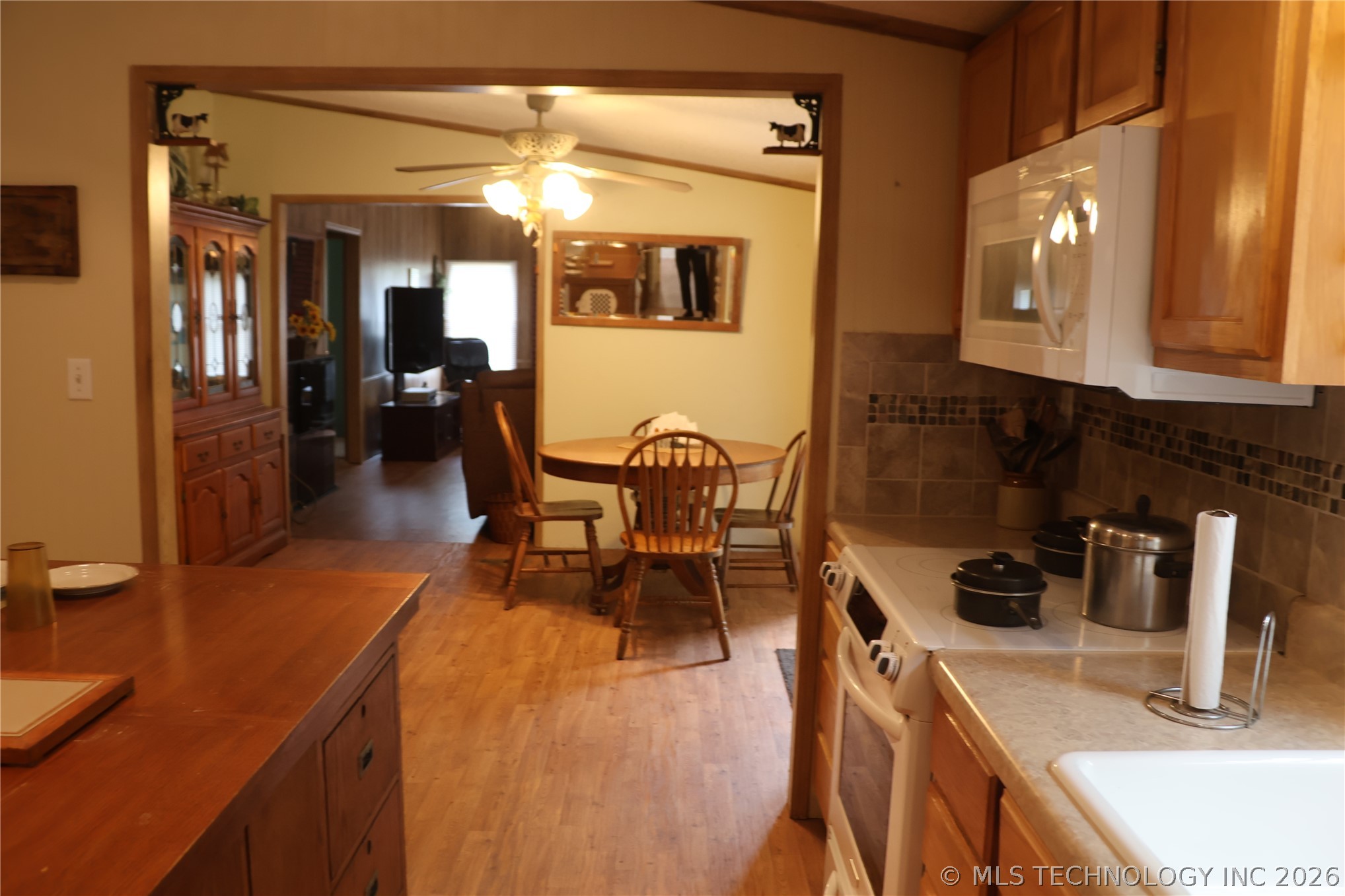 23760 210th Avenue Cameron OK 74932