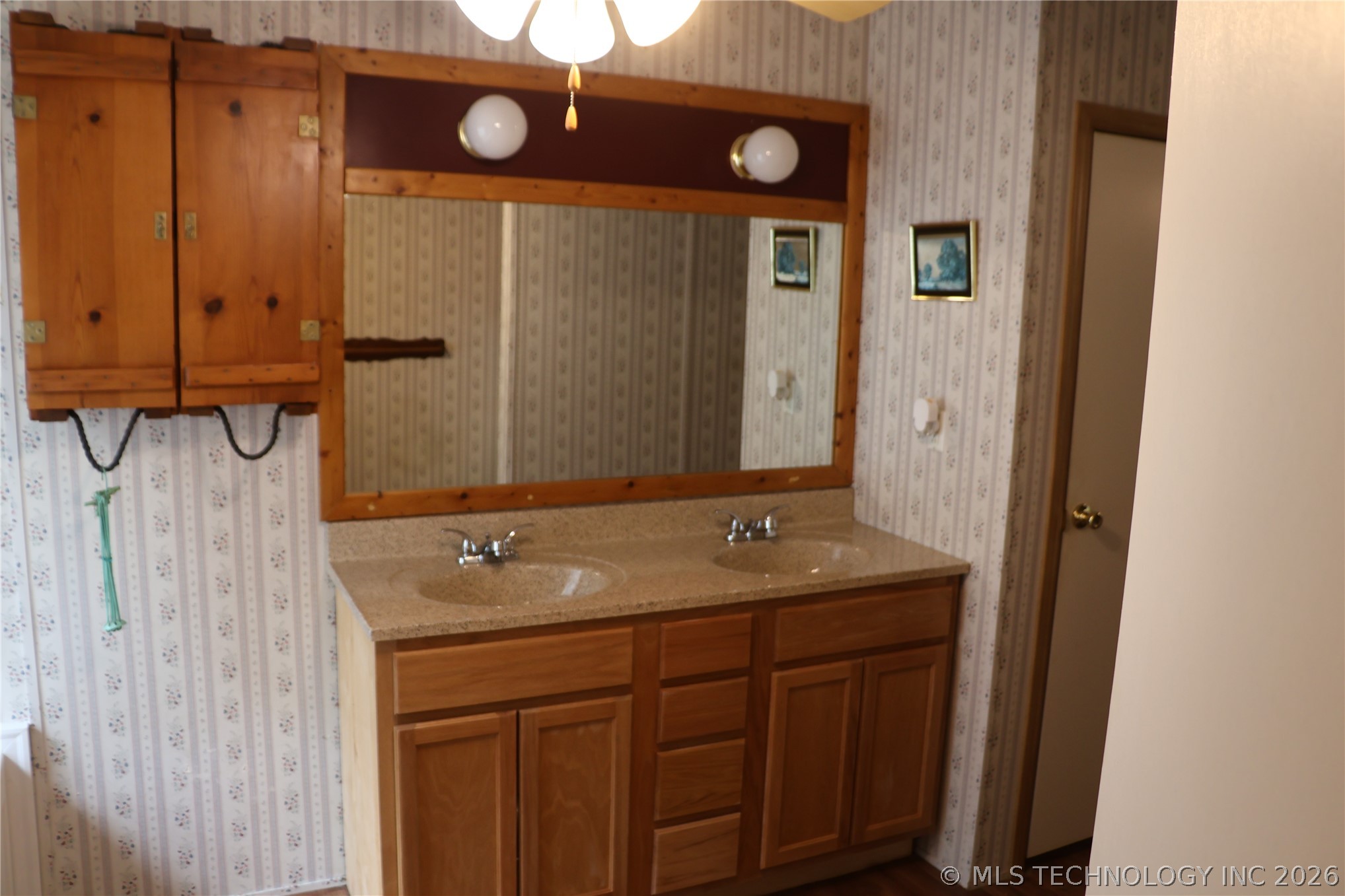 23760 210th Avenue Cameron OK 74932