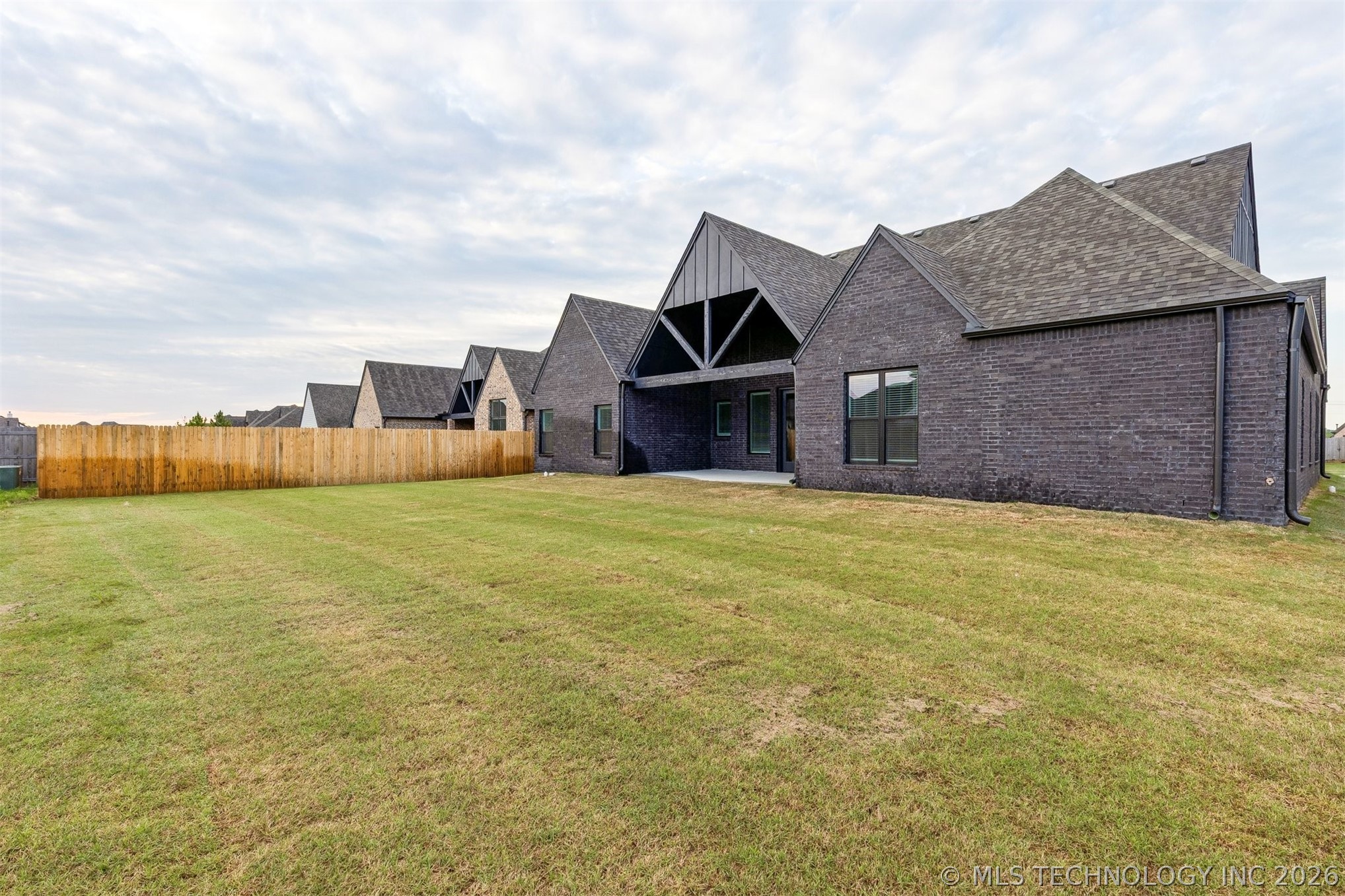 5915 E 127th Place S Tulsa OK 74008