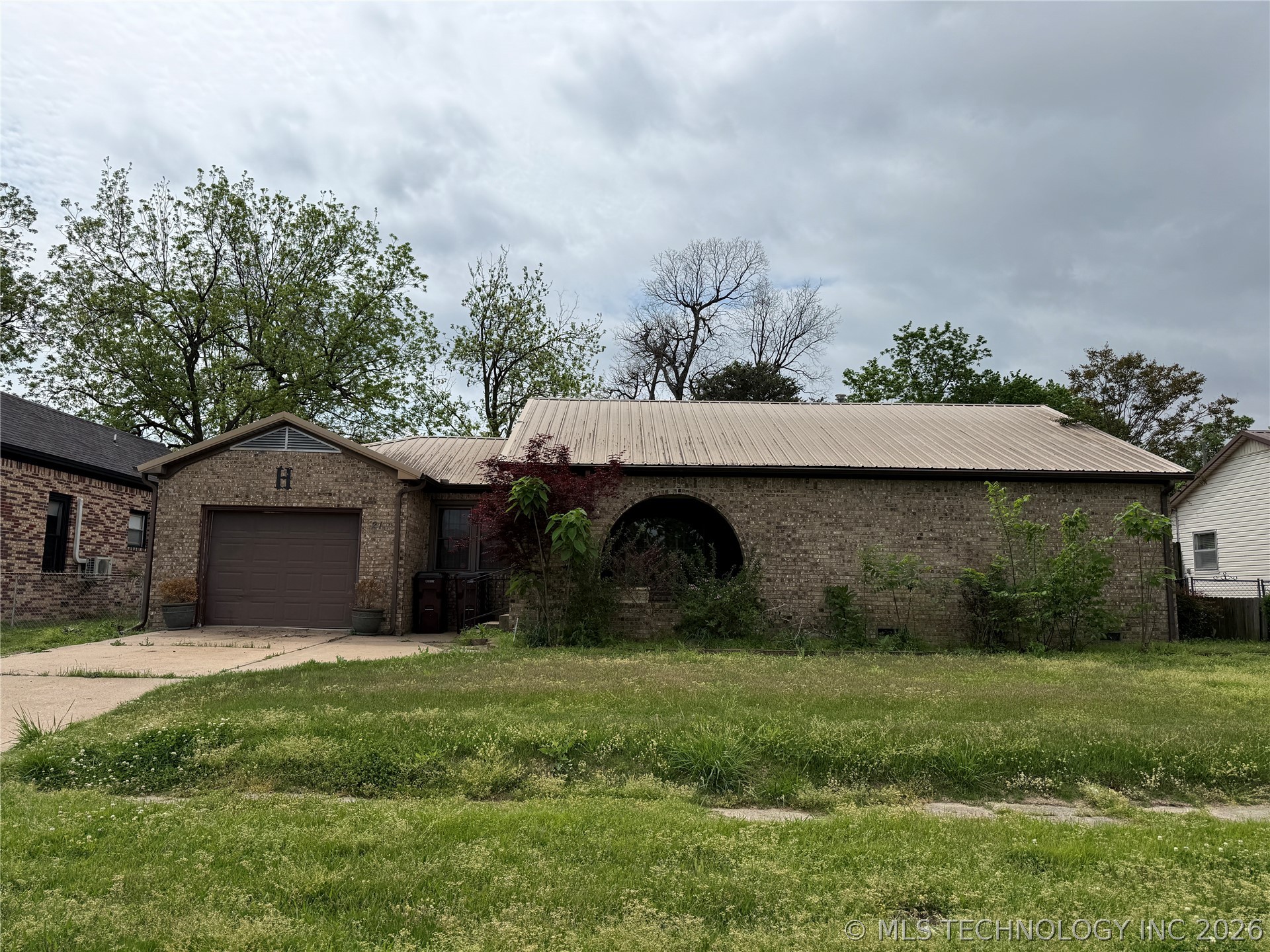 212 Belt Eufaula OK 74432