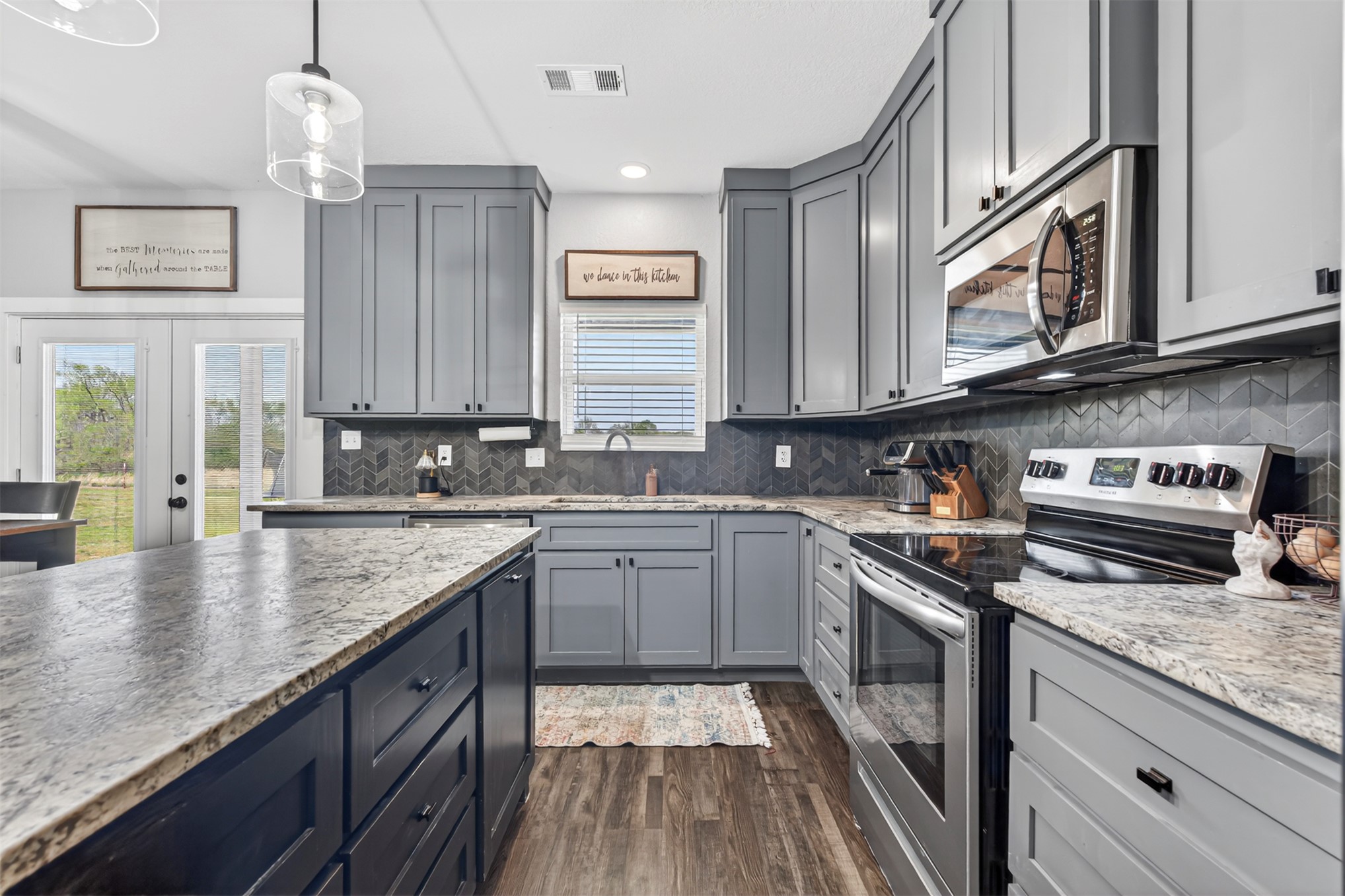 3107 E Mckenzie Avenue Pocola OK 74902