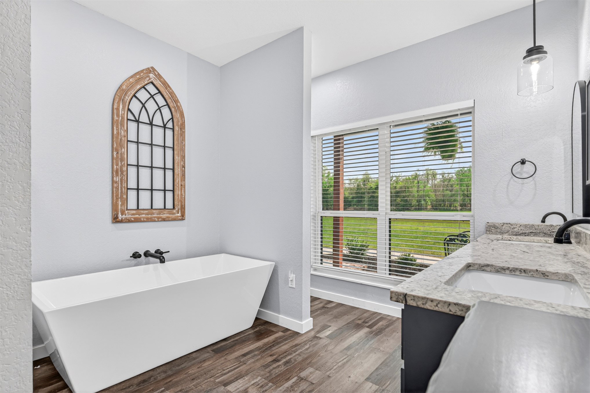 3107 E Mckenzie Avenue Pocola OK 74902