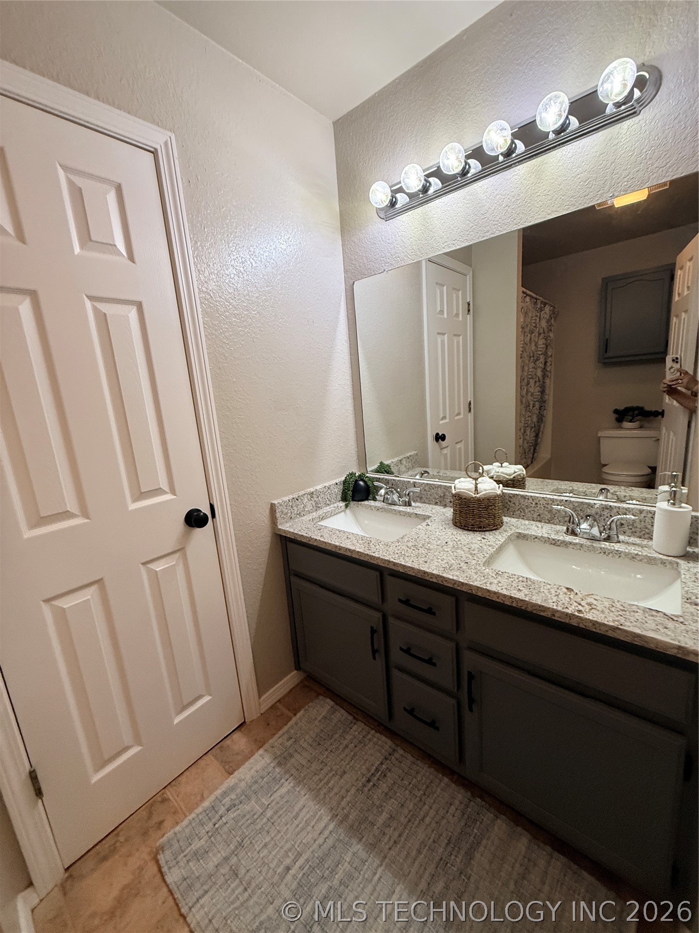 13010 E 77th Court Owasso OK 74055