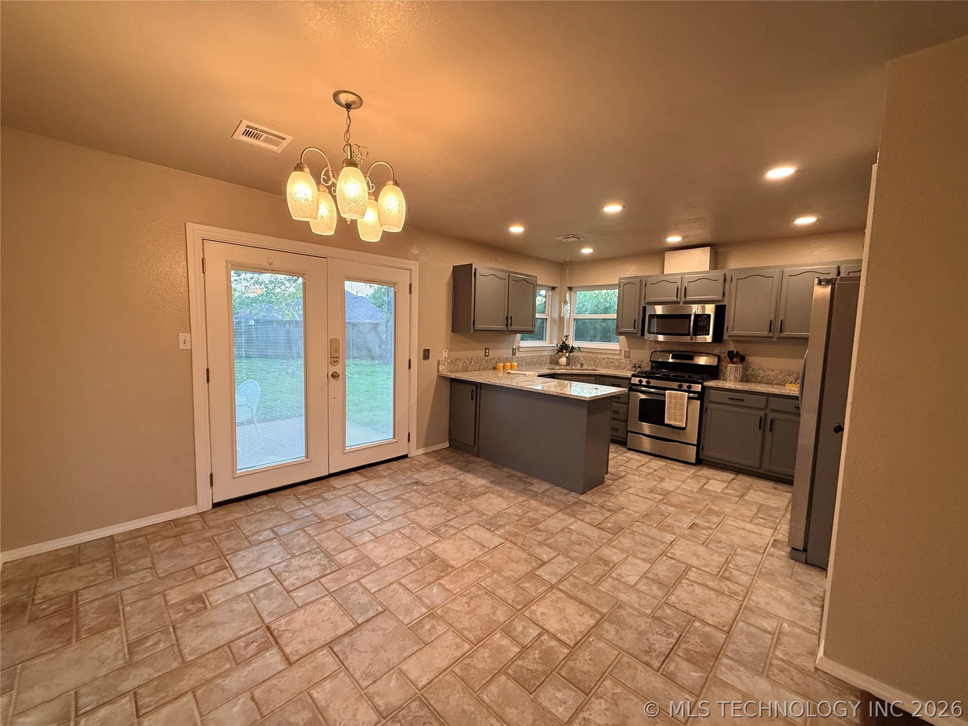 13010 E 77th Court Owasso OK 74055