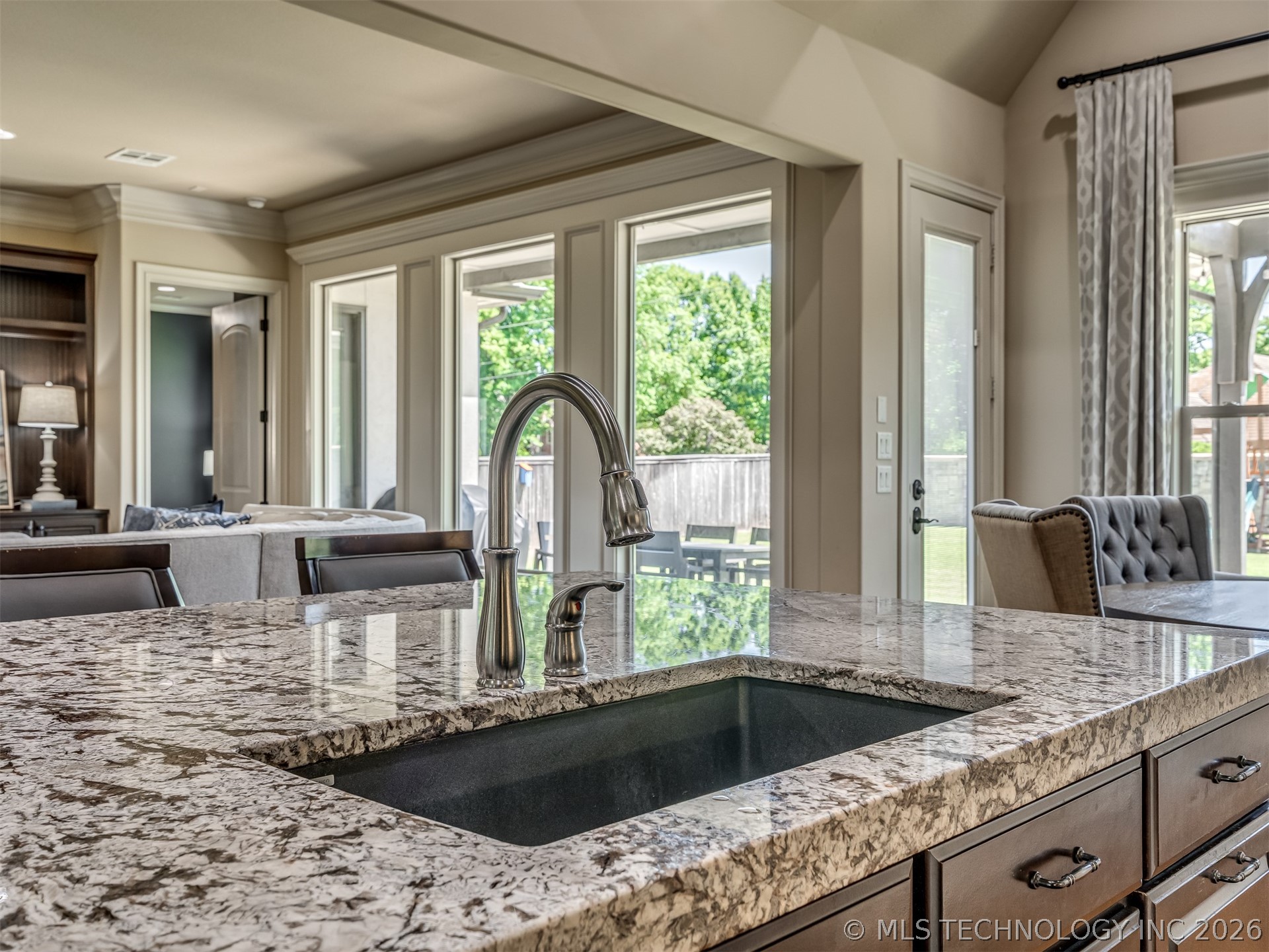 5902 E 110th Place Tulsa OK 74137