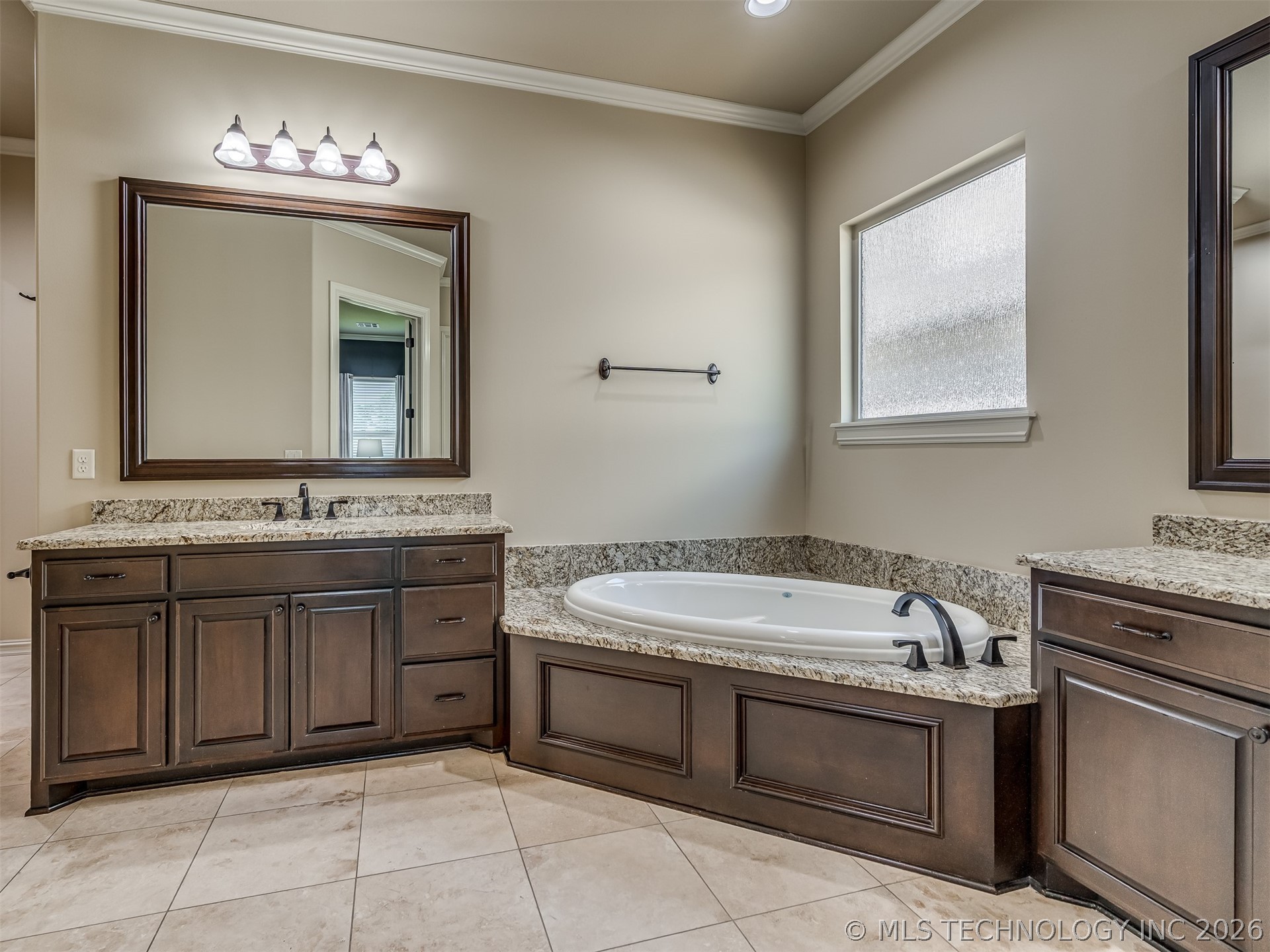 5902 E 110th Place Tulsa OK 74137