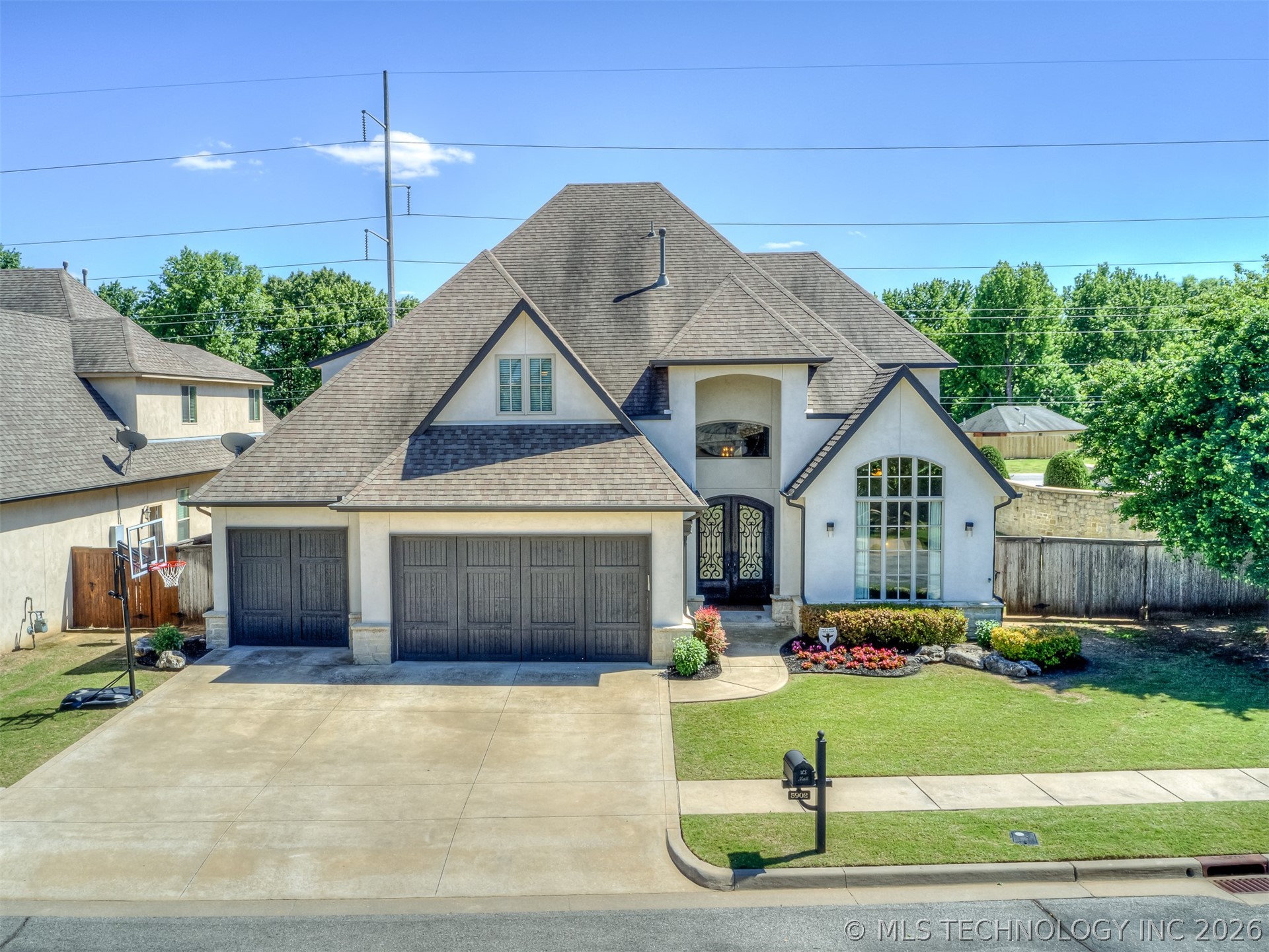 5902 E 110th Place Tulsa OK 74137