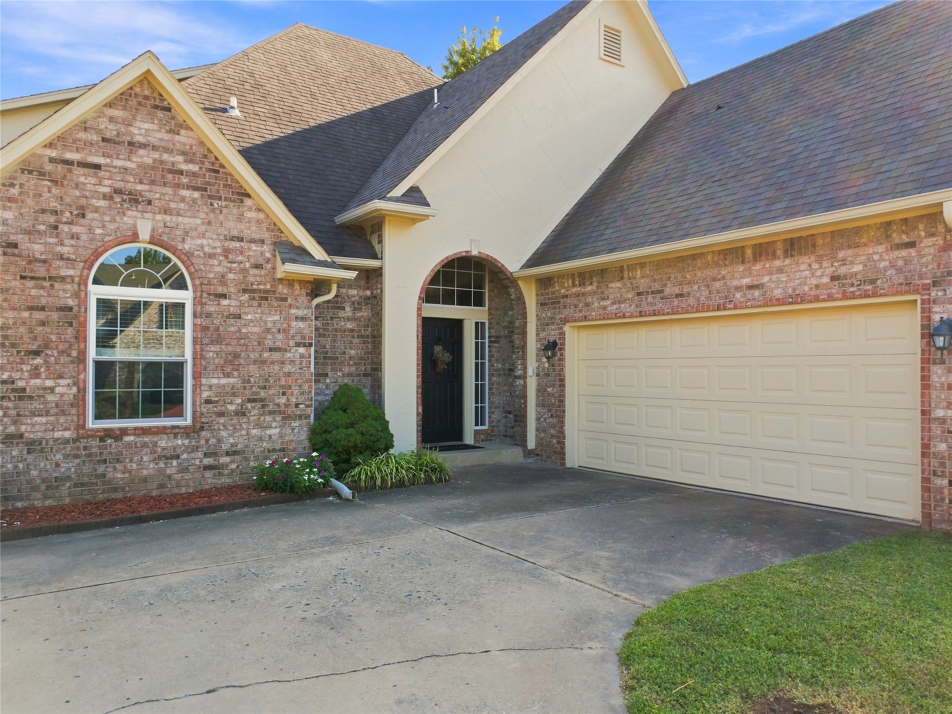 2914 E 101st Place Tulsa OK 74137