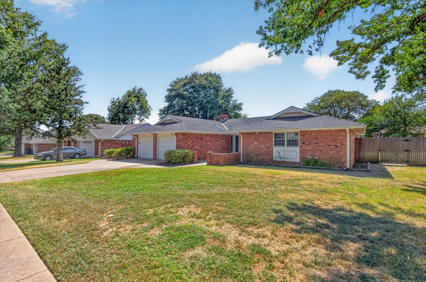 1913 Rolling Hills Drive Bartlesville OK 74006