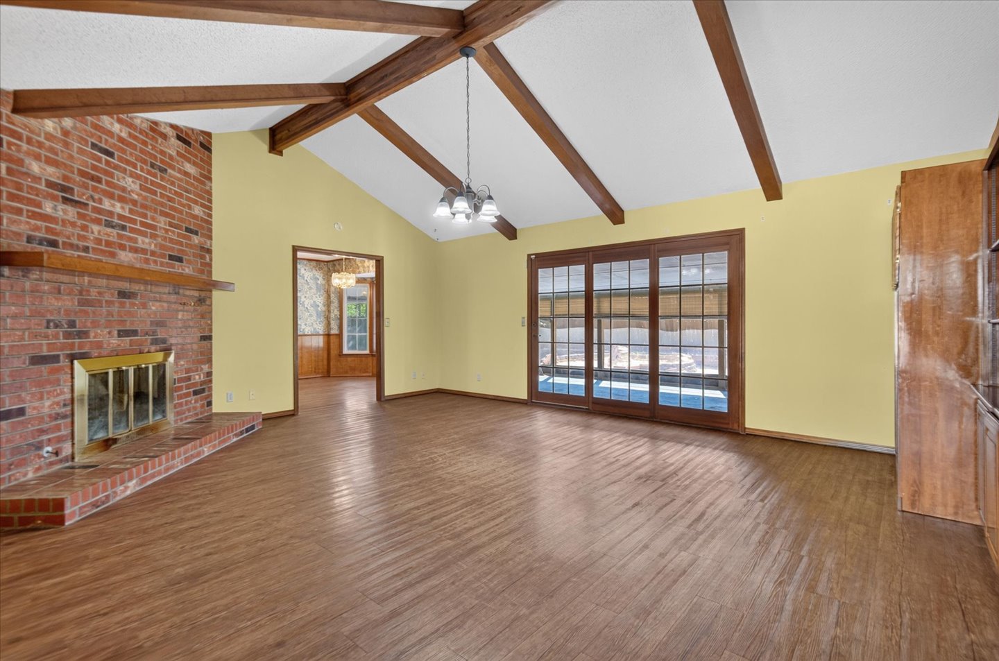 1913 Rolling Hills Drive Bartlesville OK 74006