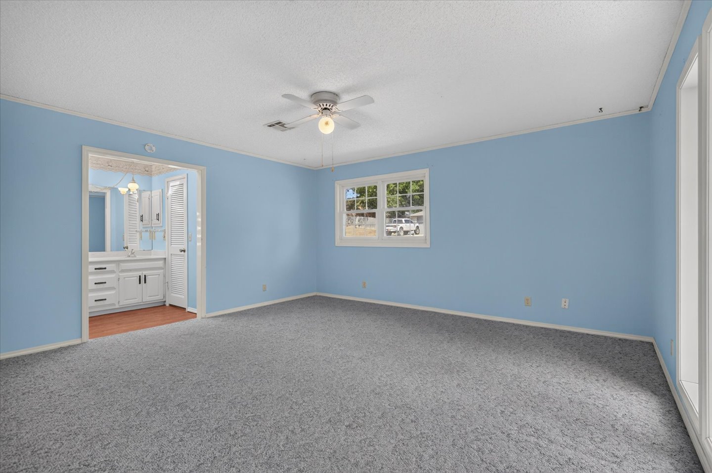 1913 Rolling Hills Drive Bartlesville OK 74006