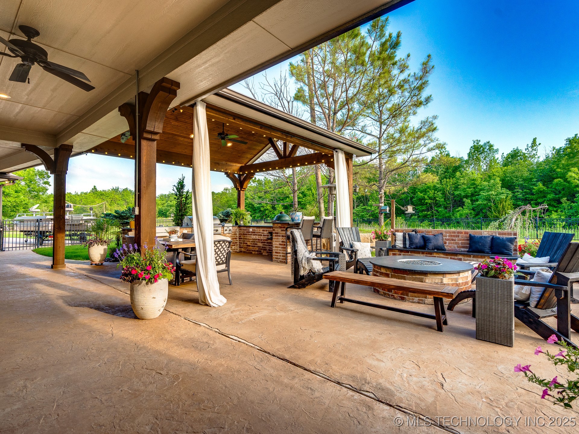 509 Cobblestone Drive Ada OK 74820