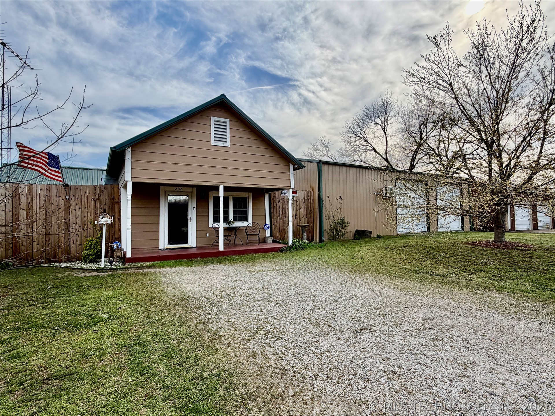 207 E Smith Street Henryetta OK 74437