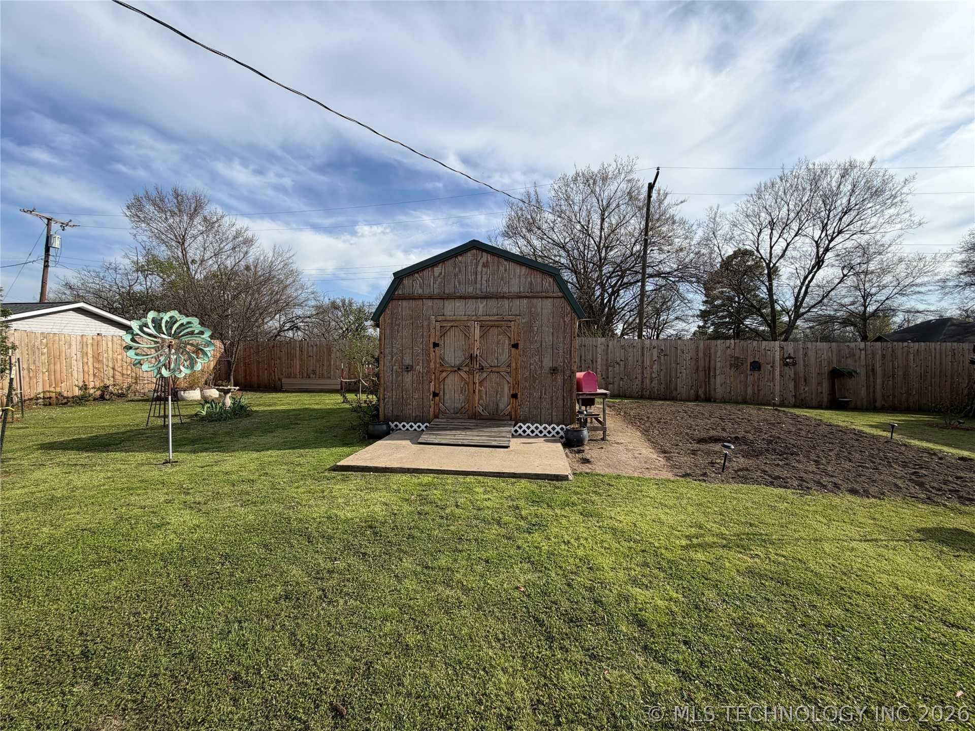 207 E Smith Street Henryetta OK 74437