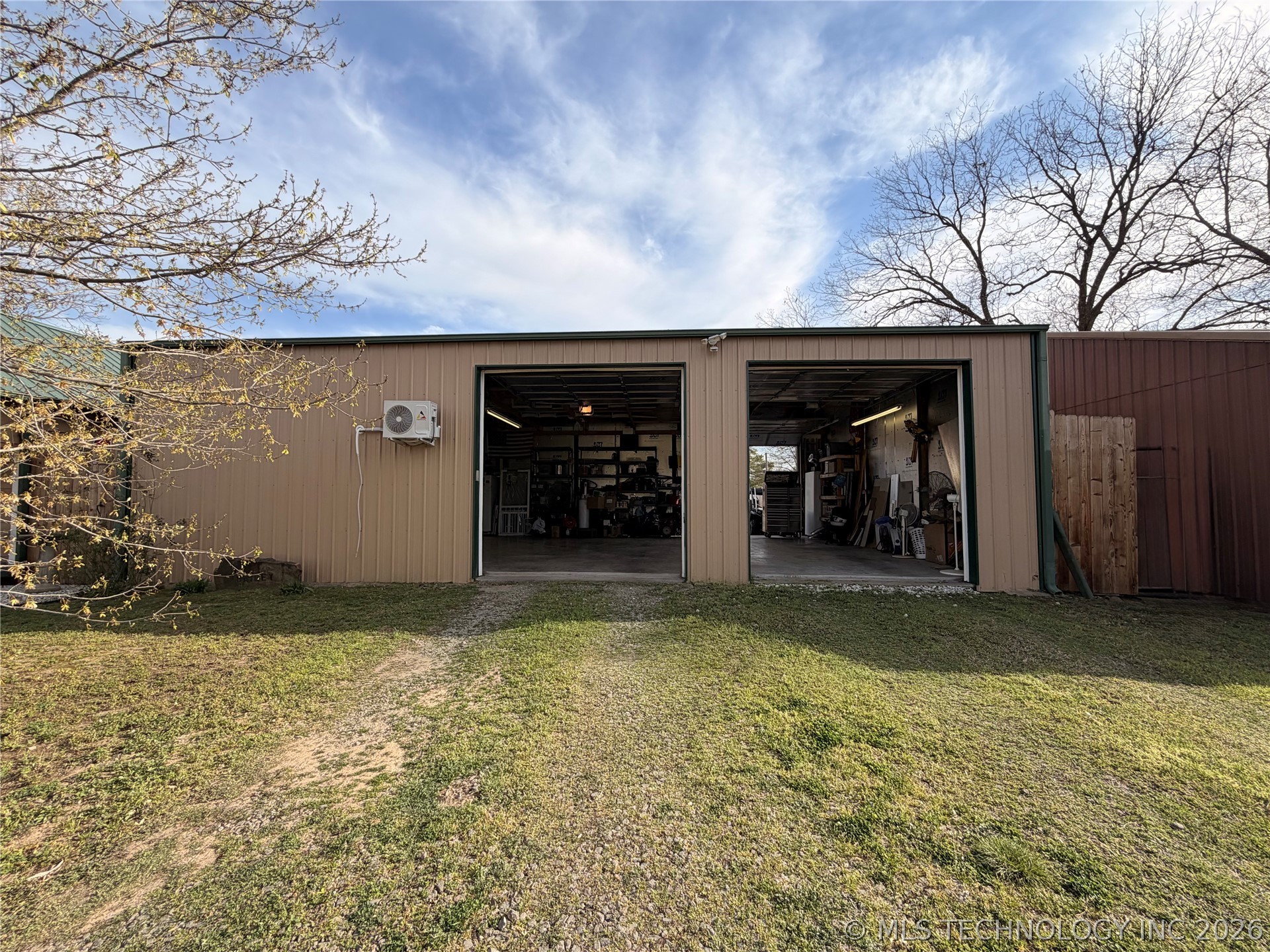 207 E Smith Street Henryetta OK 74437