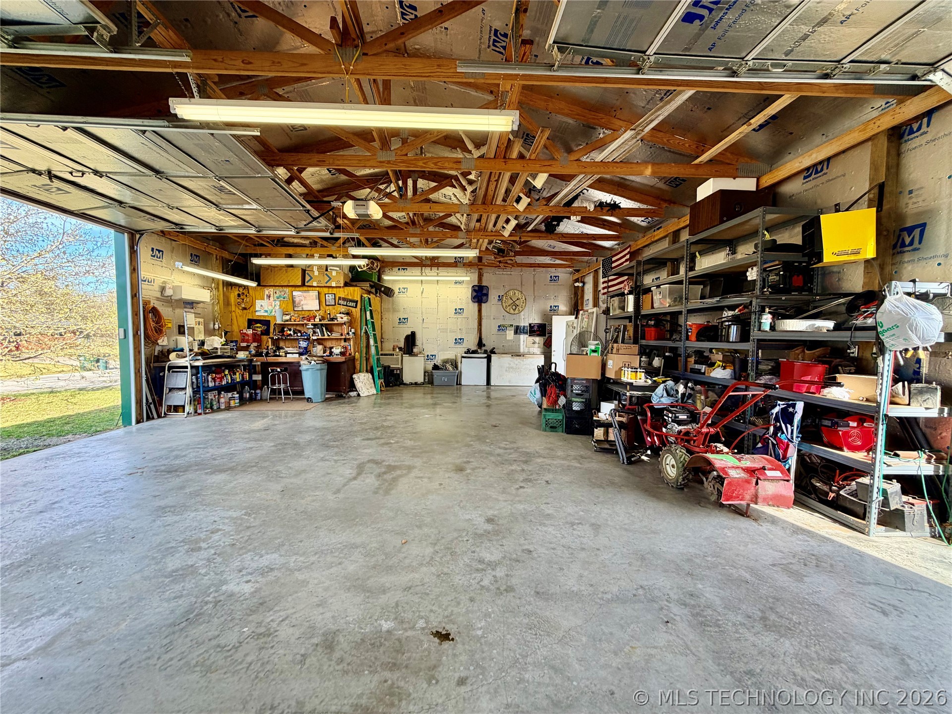 207 E Smith Street Henryetta OK 74437