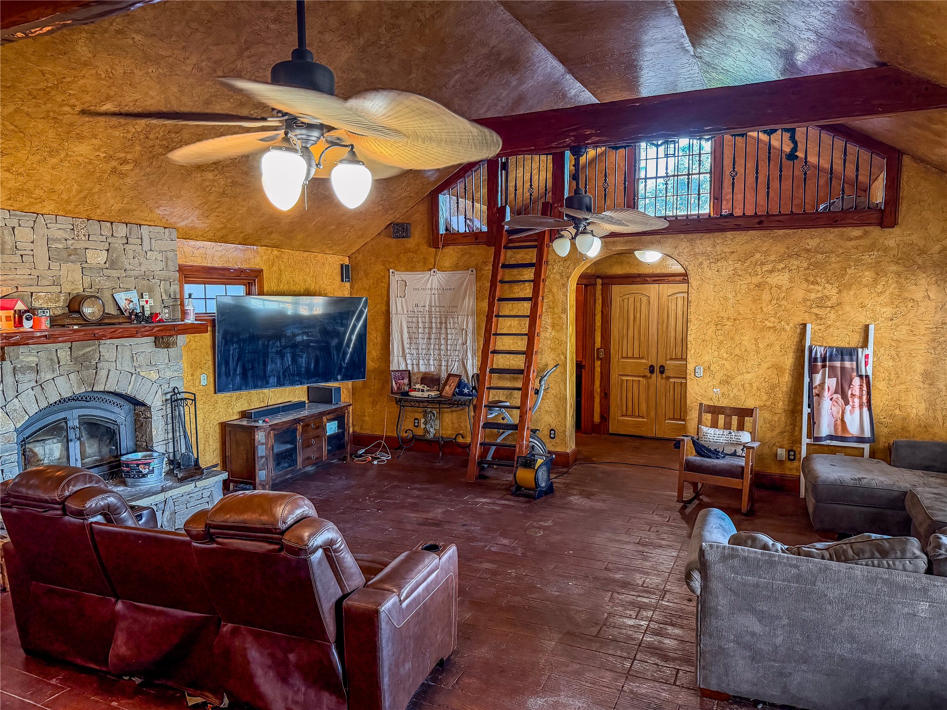 6180 E 560 Locust Grove OK 74352