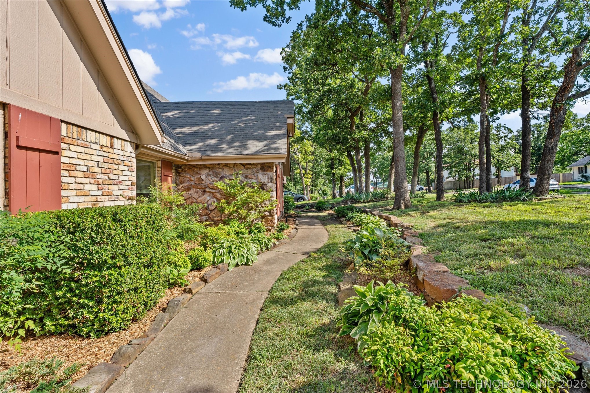 2516 Mountain Road Bartlesville OK 74003