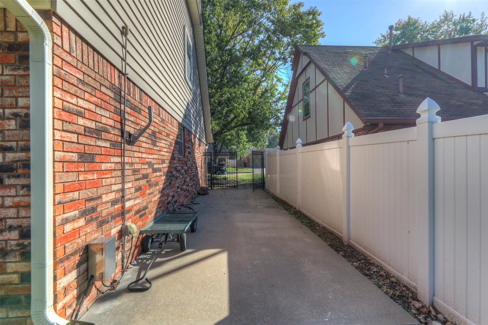 1608 S Fir Avenue Broken Arrow OK 74012