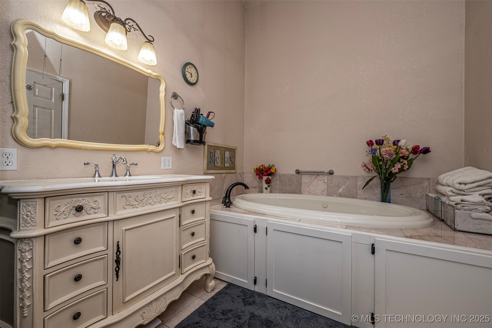 5472 S Highway 377 Kingston OK 73439