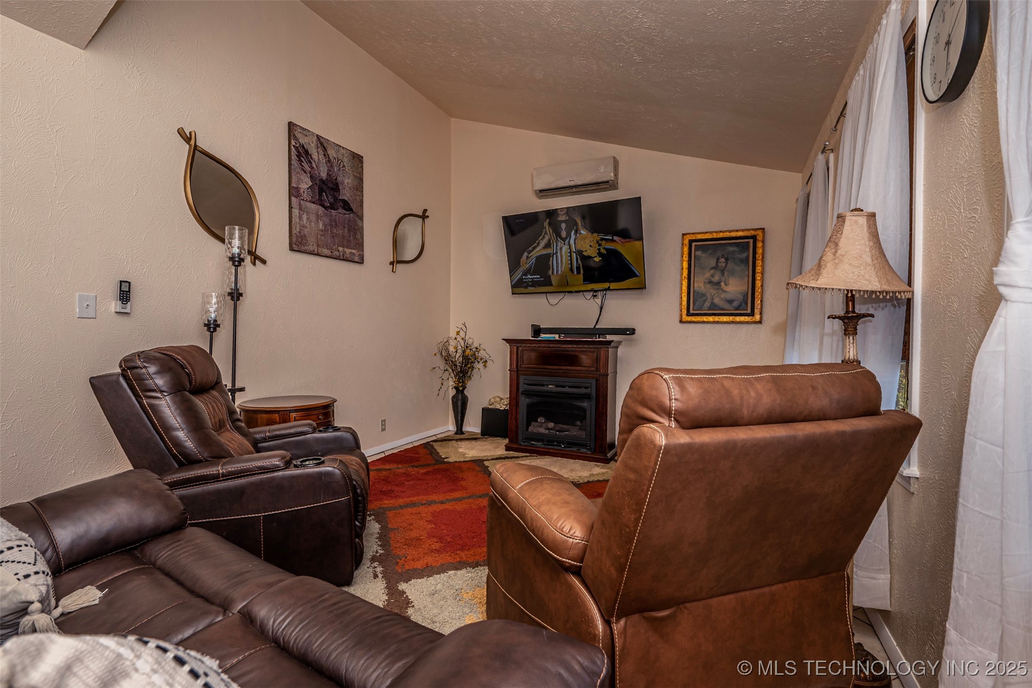 5472 S Highway 377 Kingston OK 73439