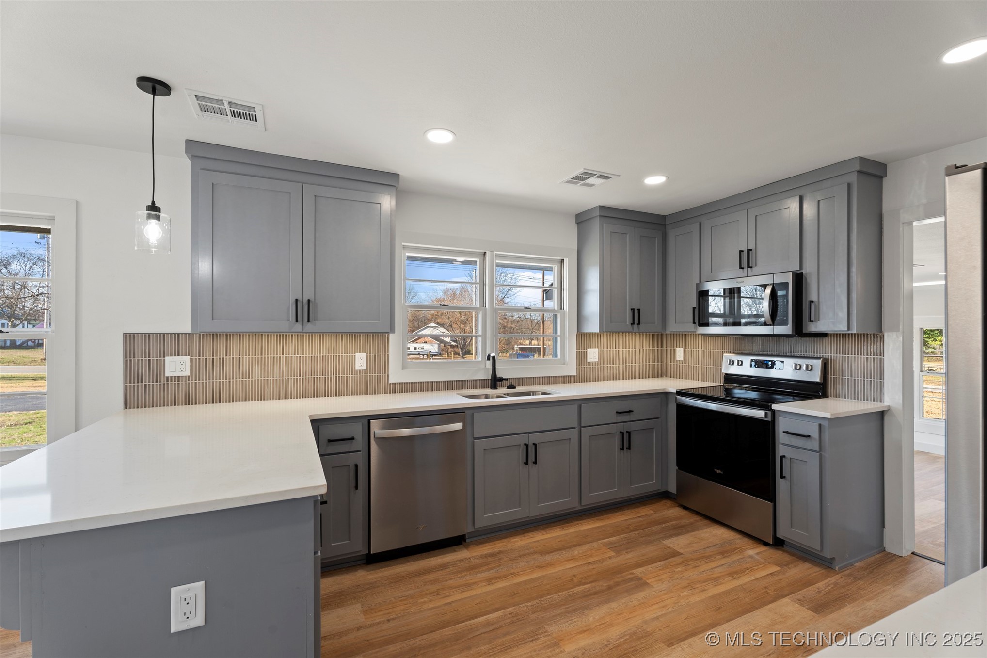 1505 East Street SW Miami OK 74354