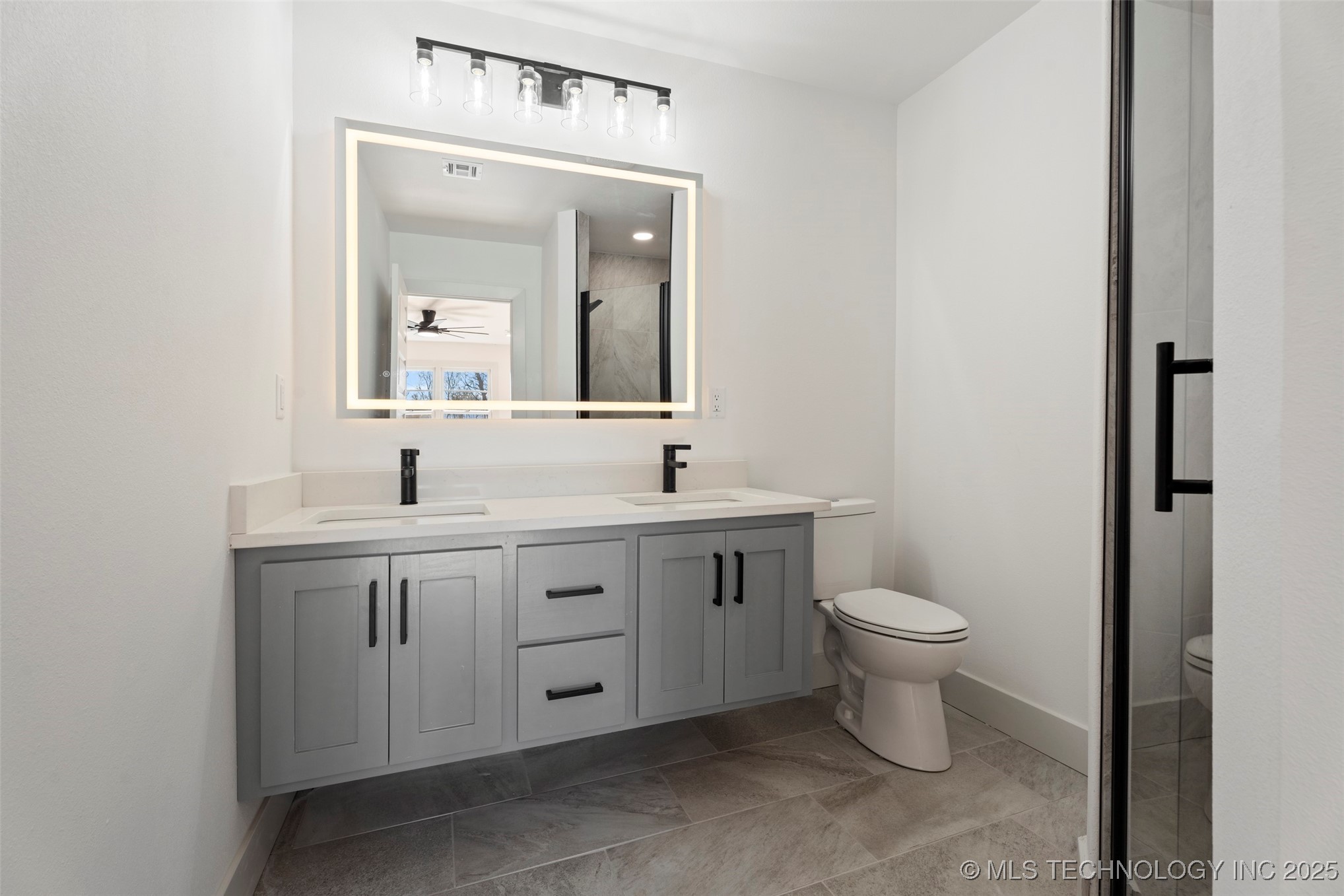 1505 East Street SW Miami OK 74354