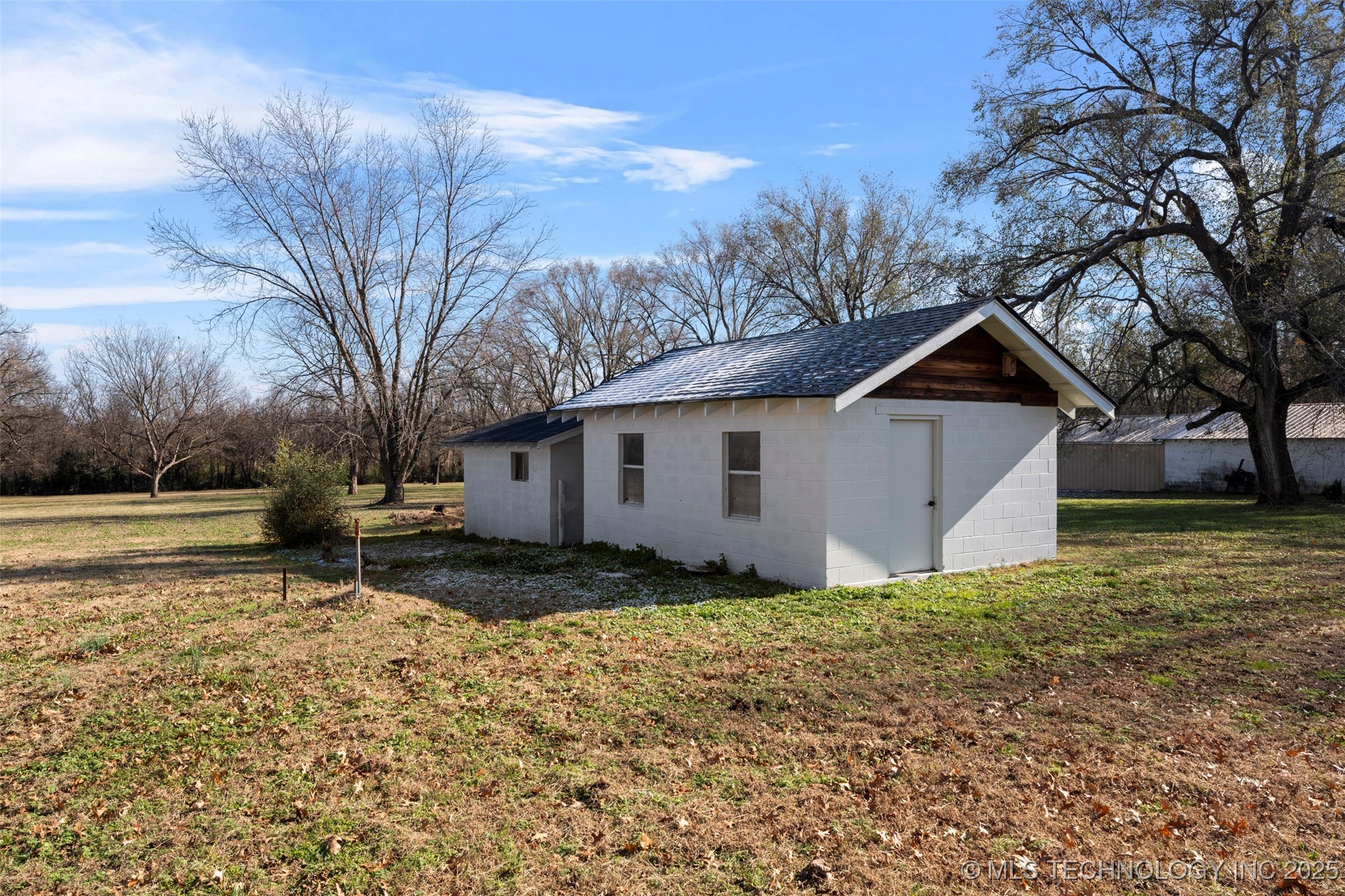 1505 East Street SW Miami OK 74354