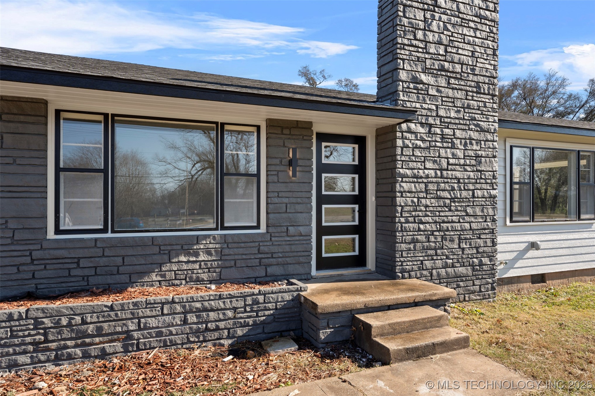 1505 East Street SW Miami OK 74354