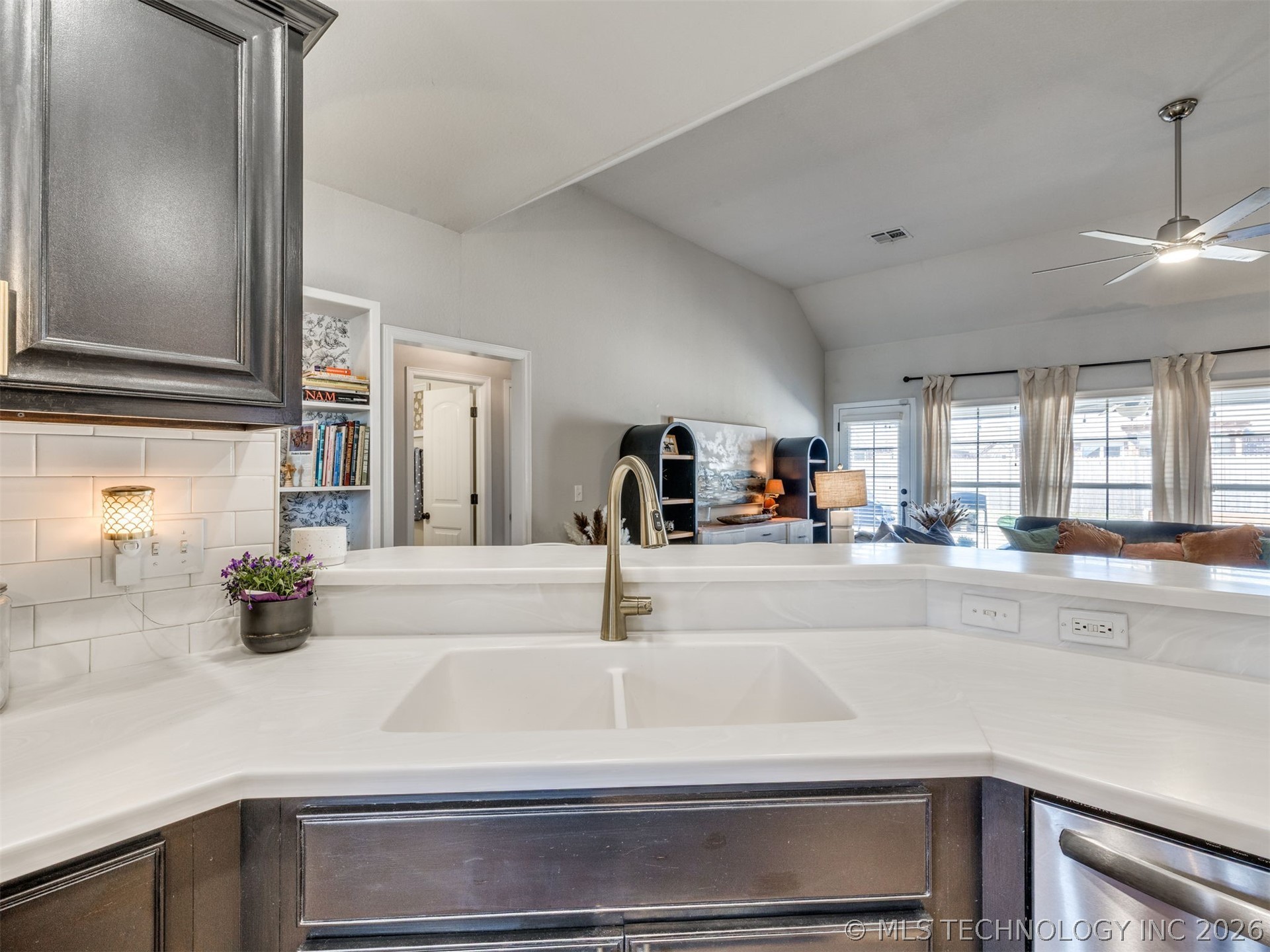 2604 W Pensacola Street Broken Arrow OK 74011