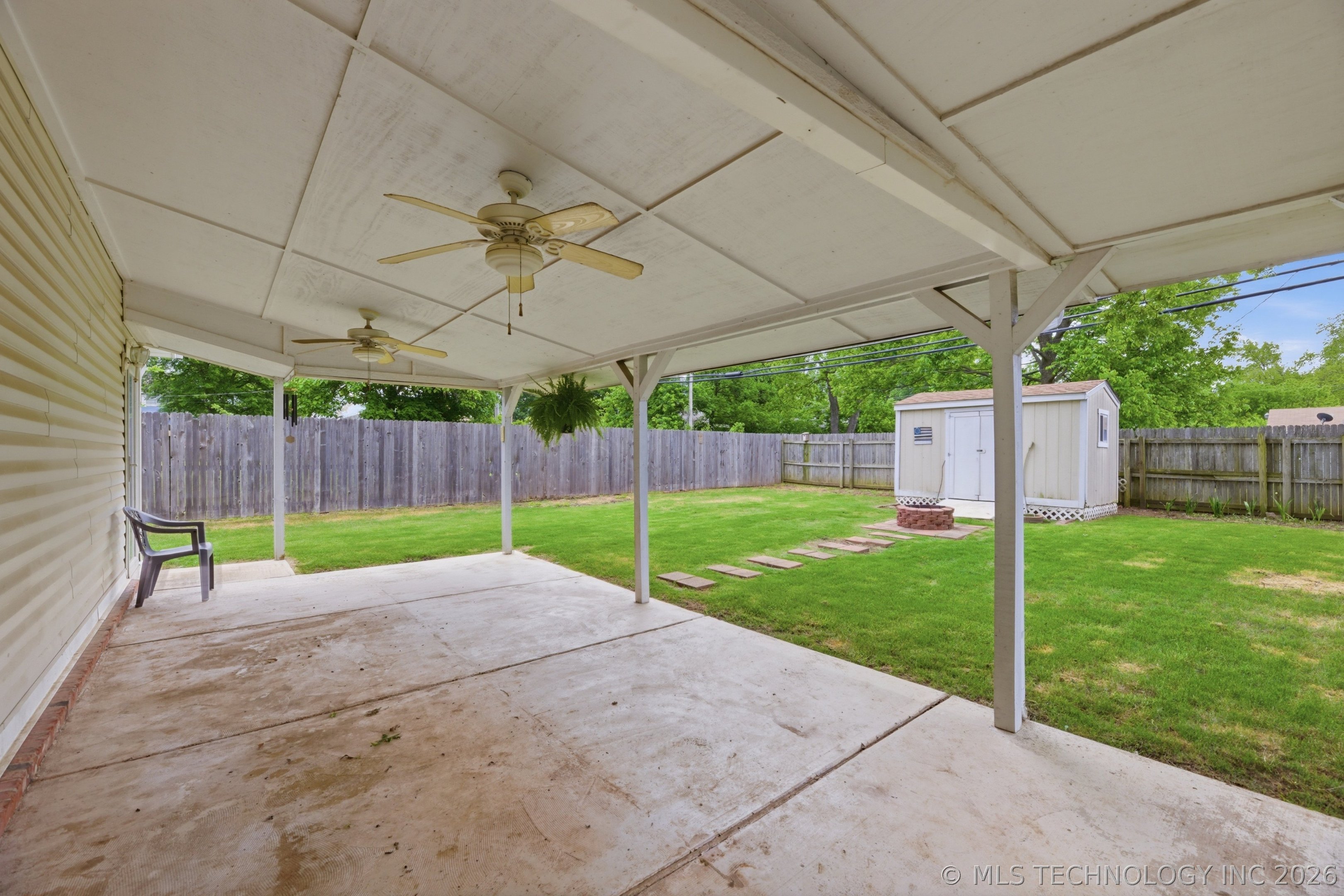 316 W Sycamore Street Coweta OK 74429