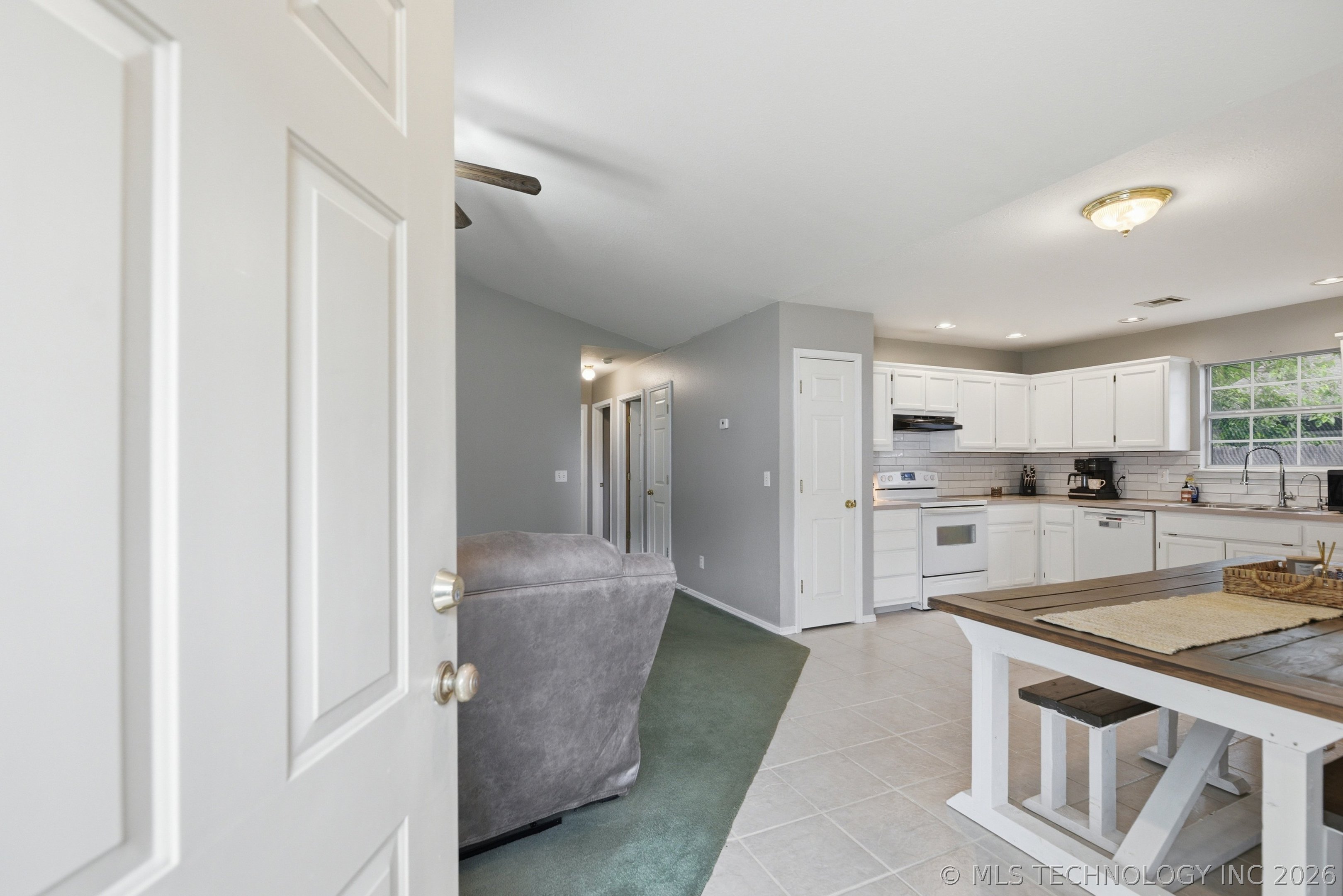 316 W Sycamore Street Coweta OK 74429