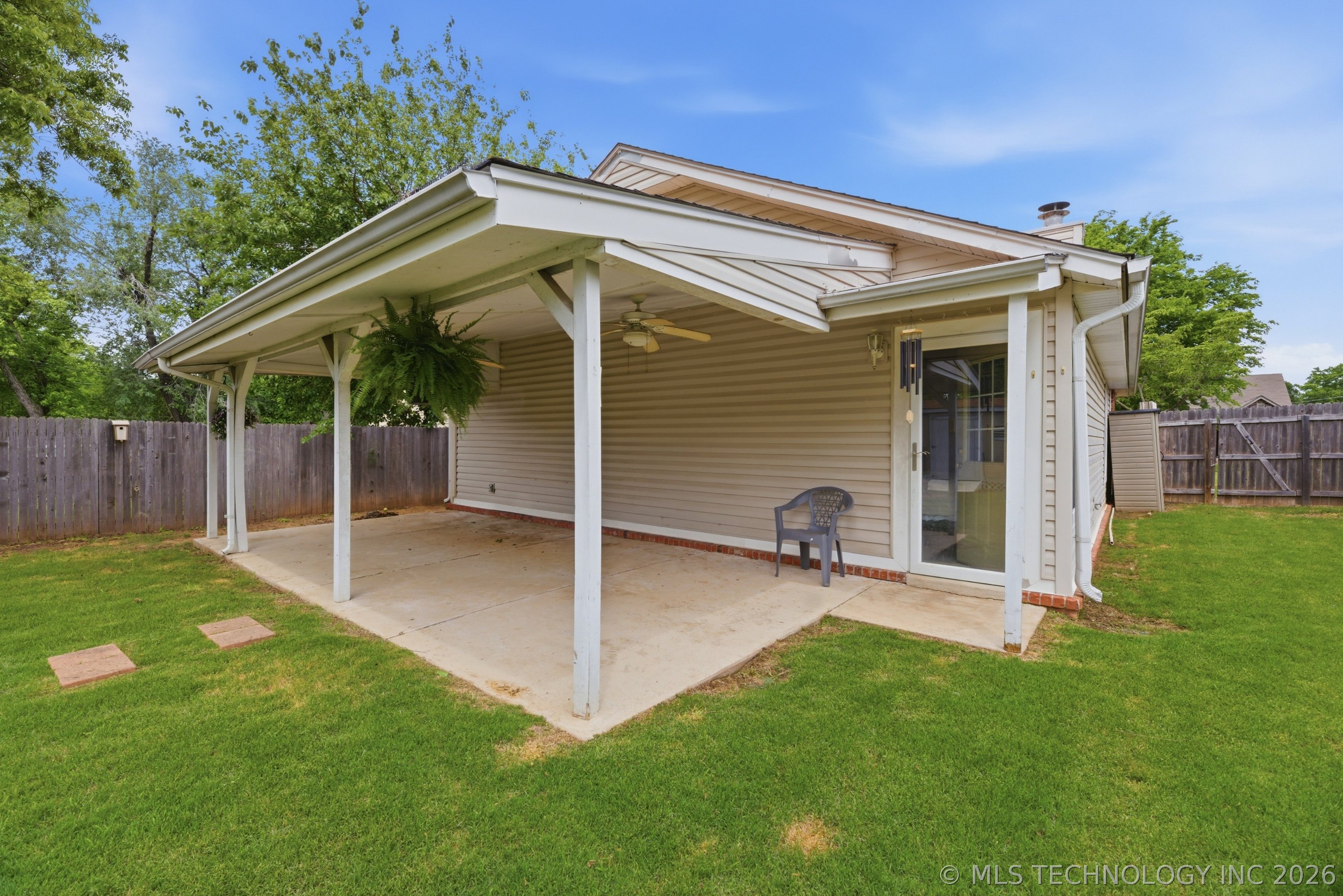 316 W Sycamore Street Coweta OK 74429