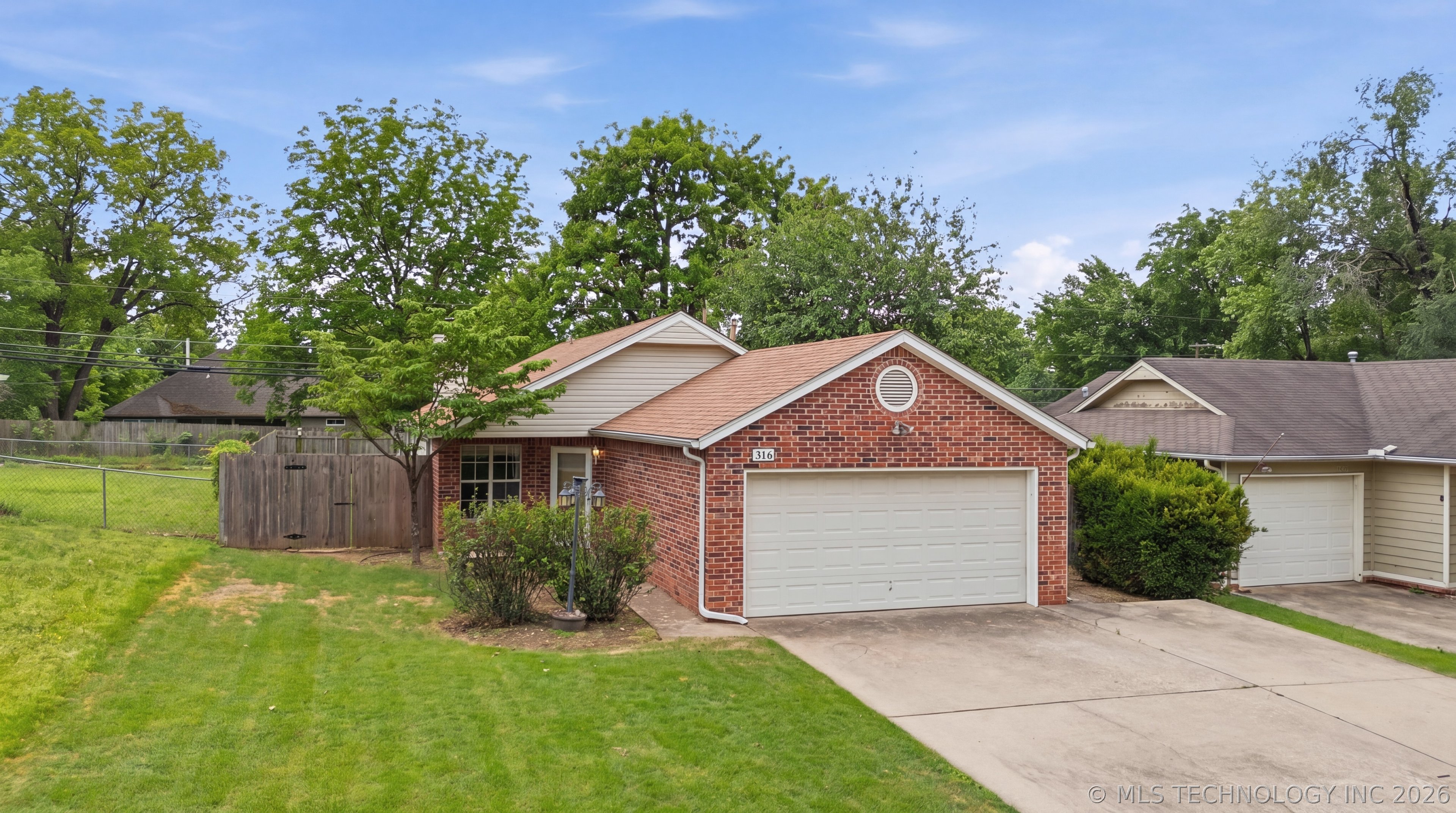 316 W Sycamore Street Coweta OK 74429