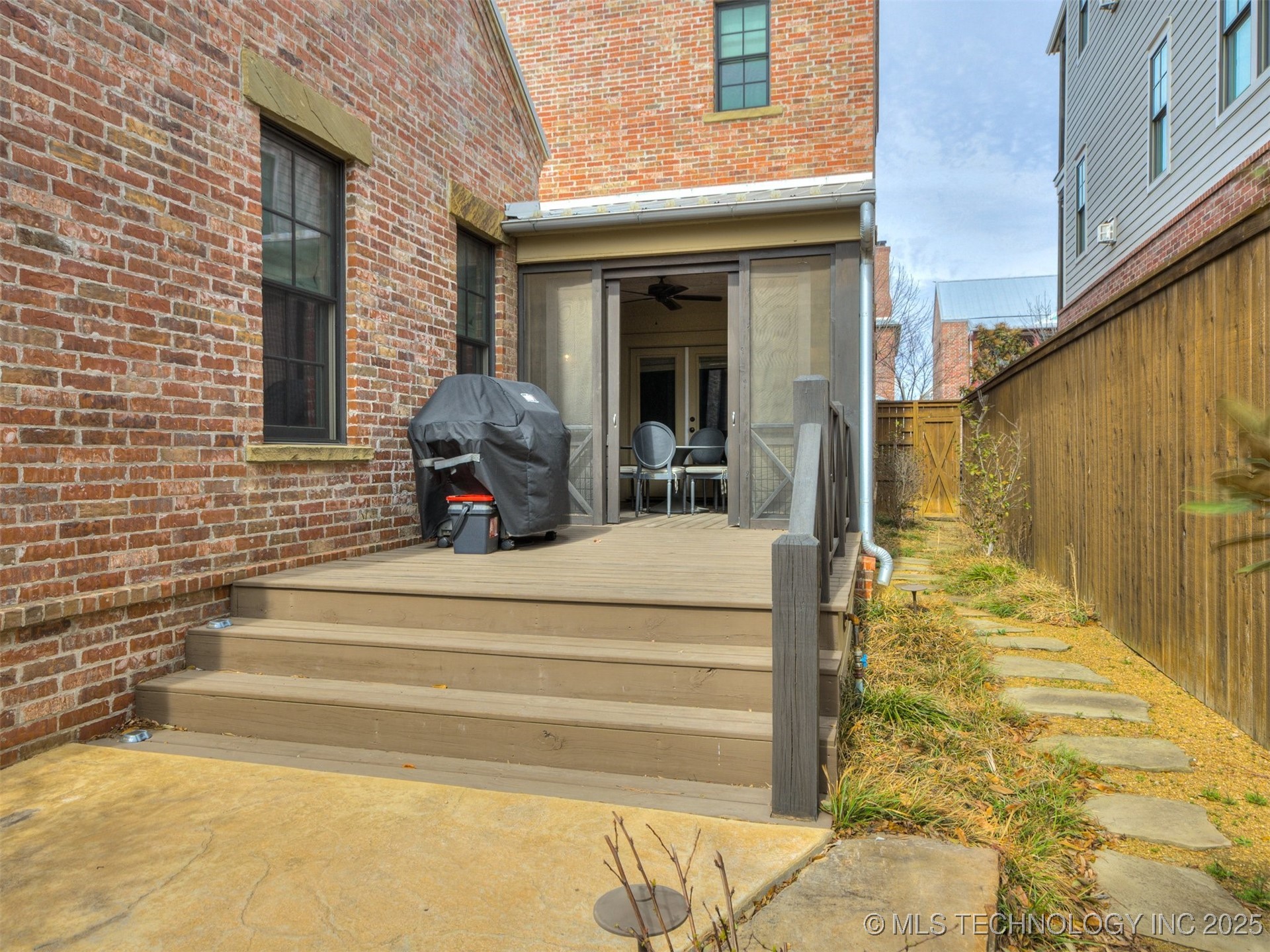 34 Park Street Carlton Landing OK 74432