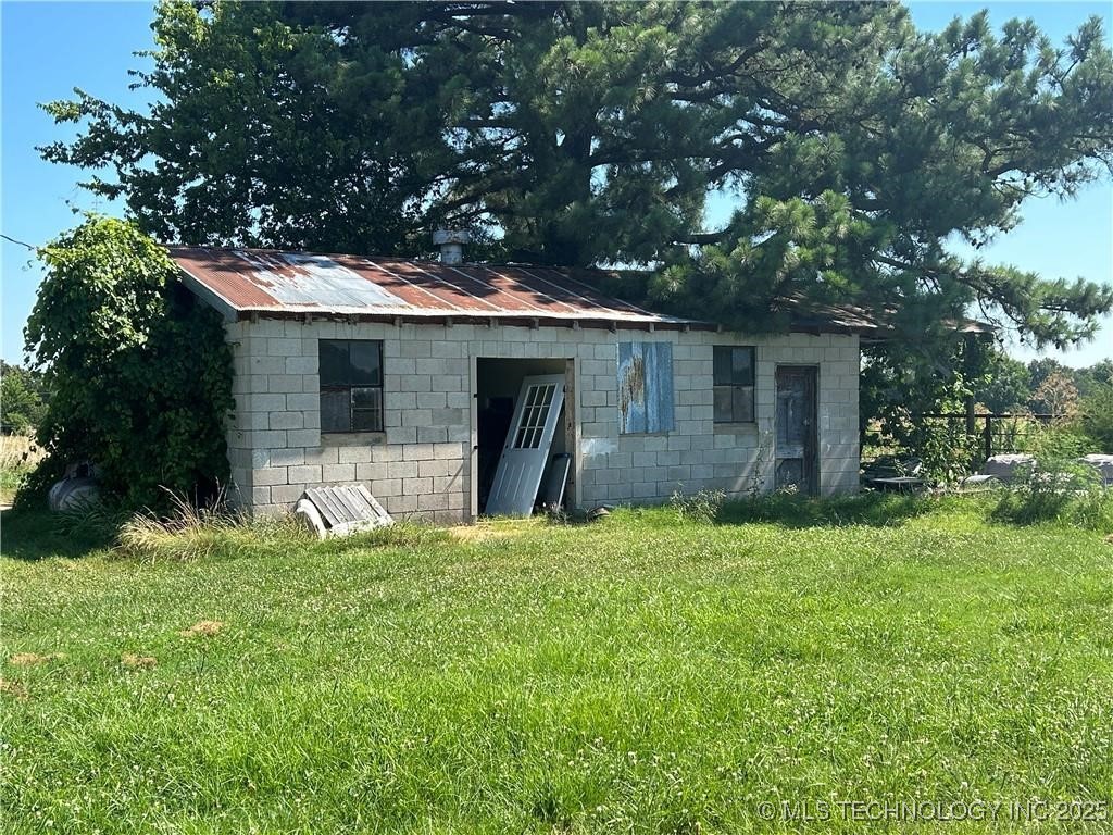 473298 E County Road 660 Watts OK 74964
