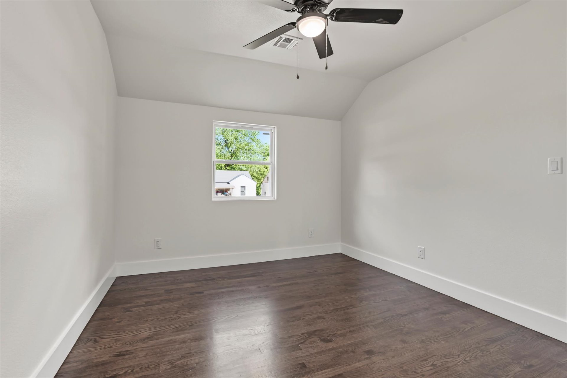 1040 N New Haven Avenue Tulsa OK 74115