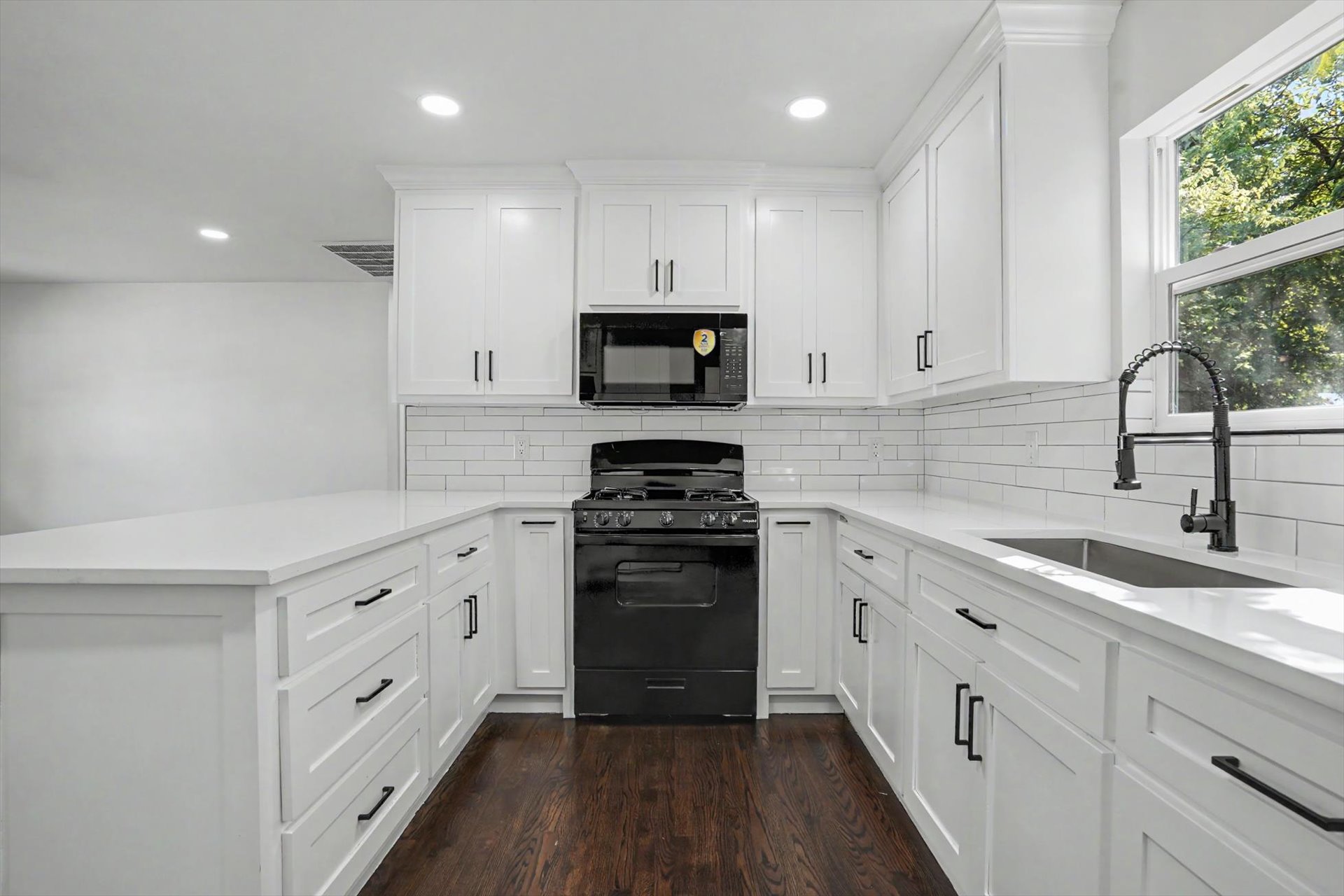 1040 N New Haven Avenue Tulsa OK 74115