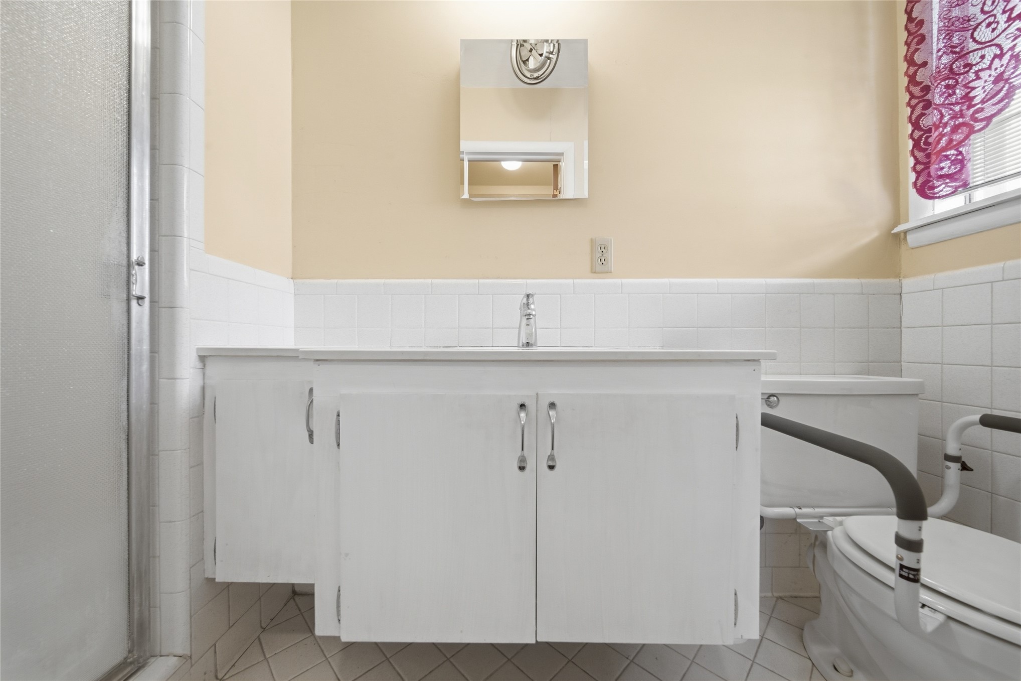 1250 S 103rd Eastavenue Tulsa OK 74128