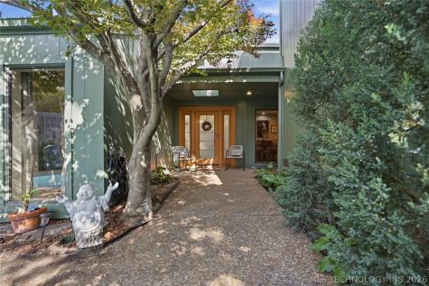3733 E 64th Place Tulsa OK 74136