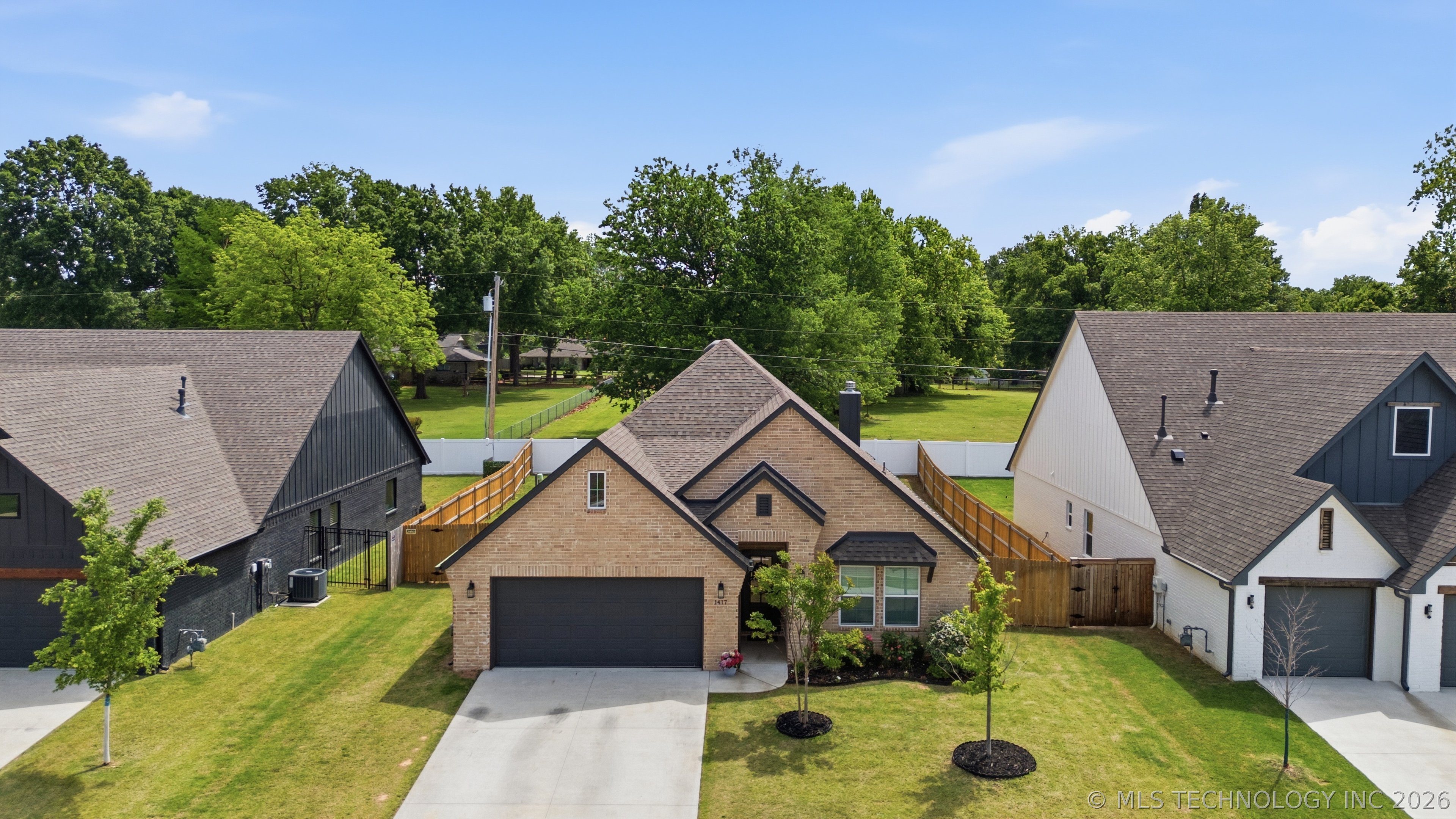 1417 N 72nd Street Broken Arrow OK 74014